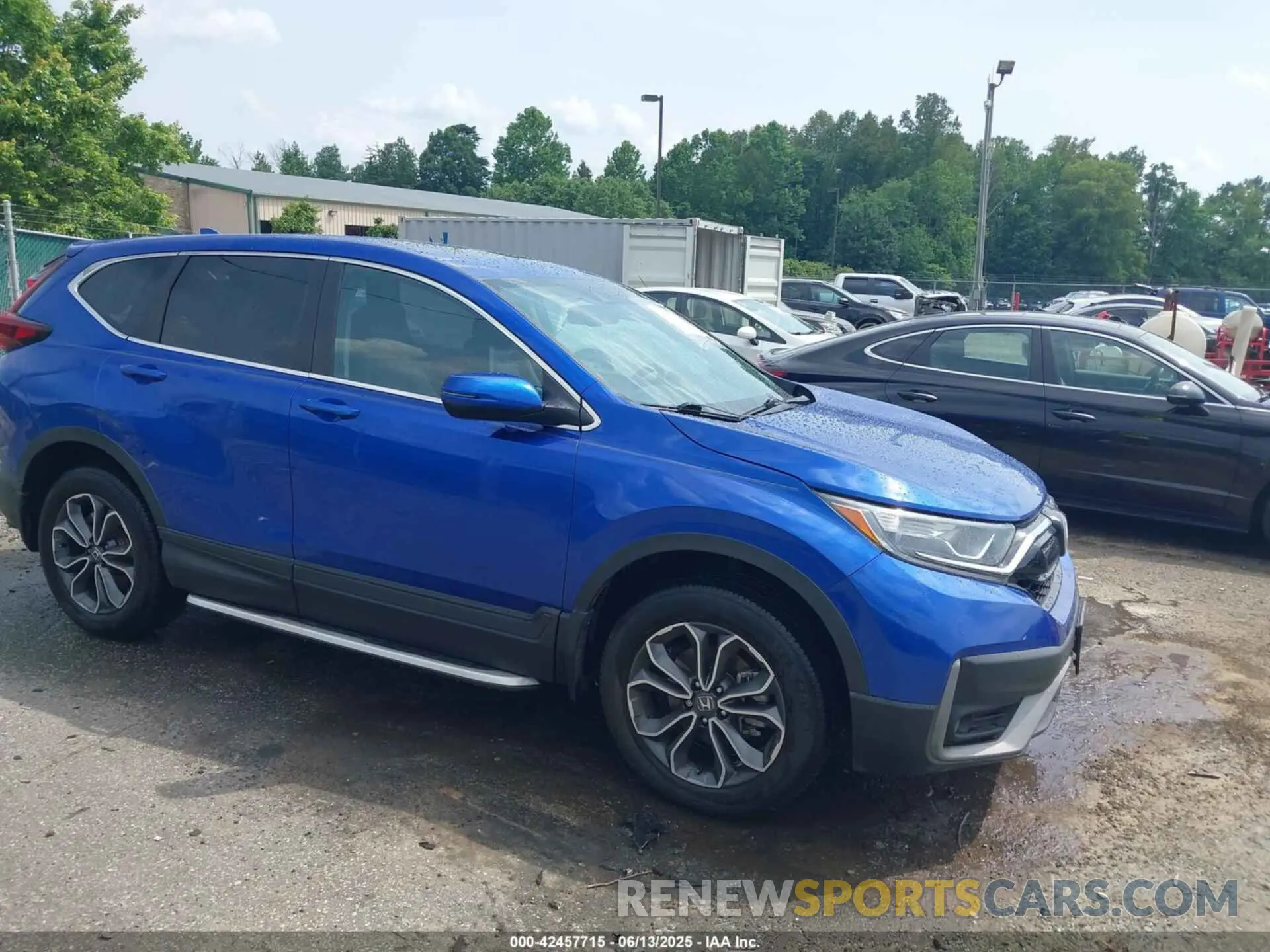 1 Photograph of a damaged car 7FARW2H80LE008928 HONDA CR-V 2020