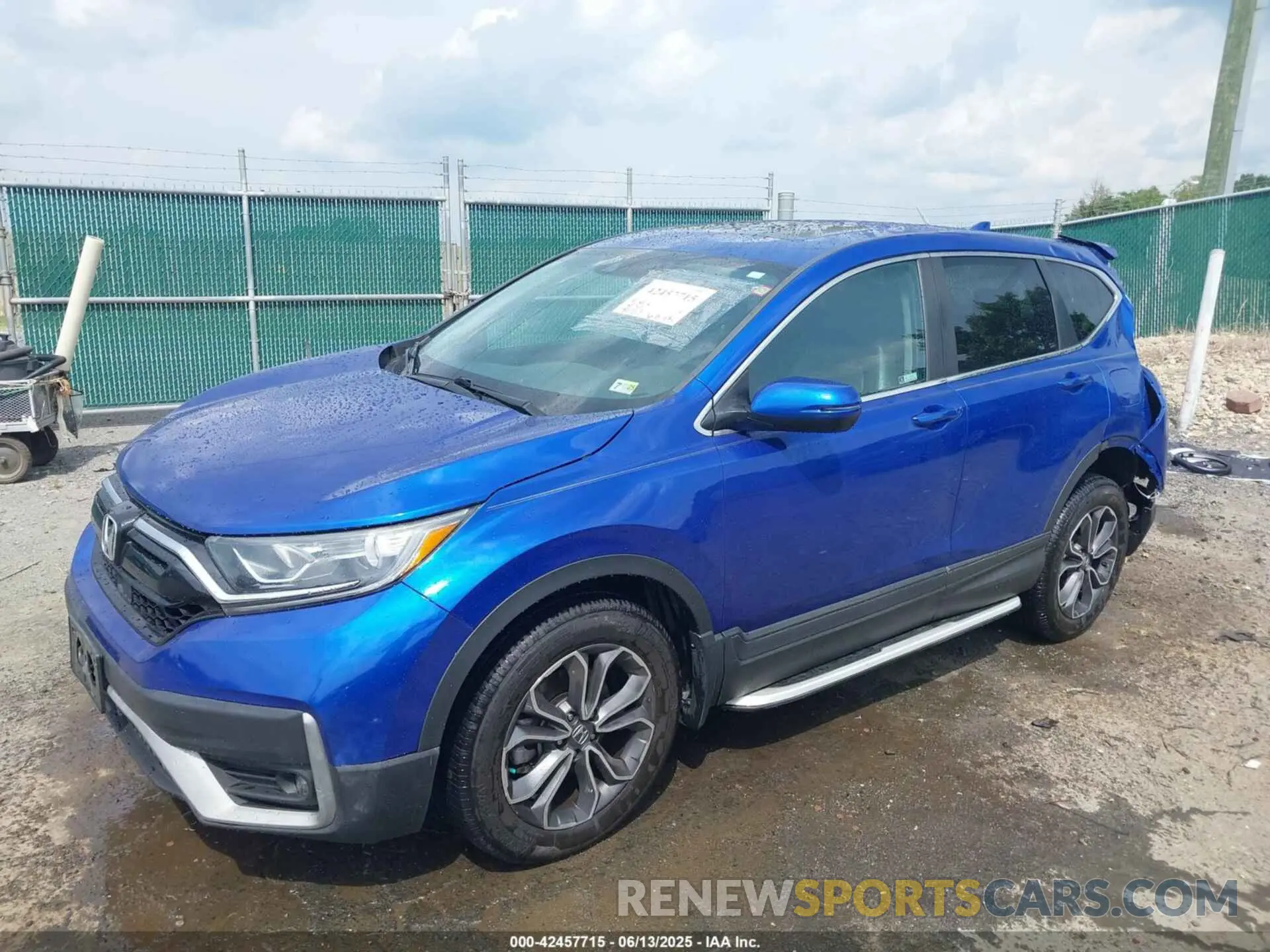 2 Photograph of a damaged car 7FARW2H80LE008928 HONDA CR-V 2020