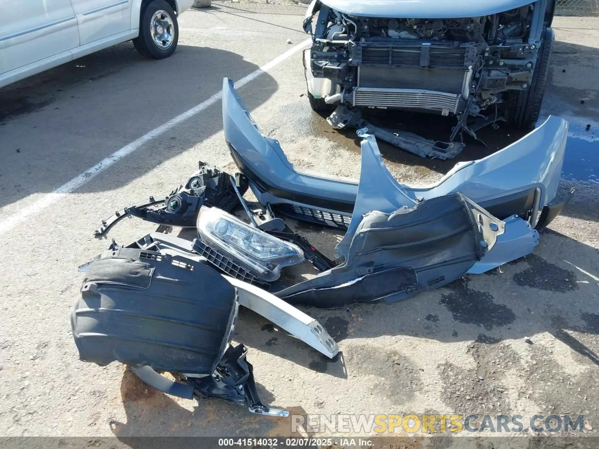 12 Photograph of a damaged car 7FARW2H80LE015216 HONDA CR-V 2020