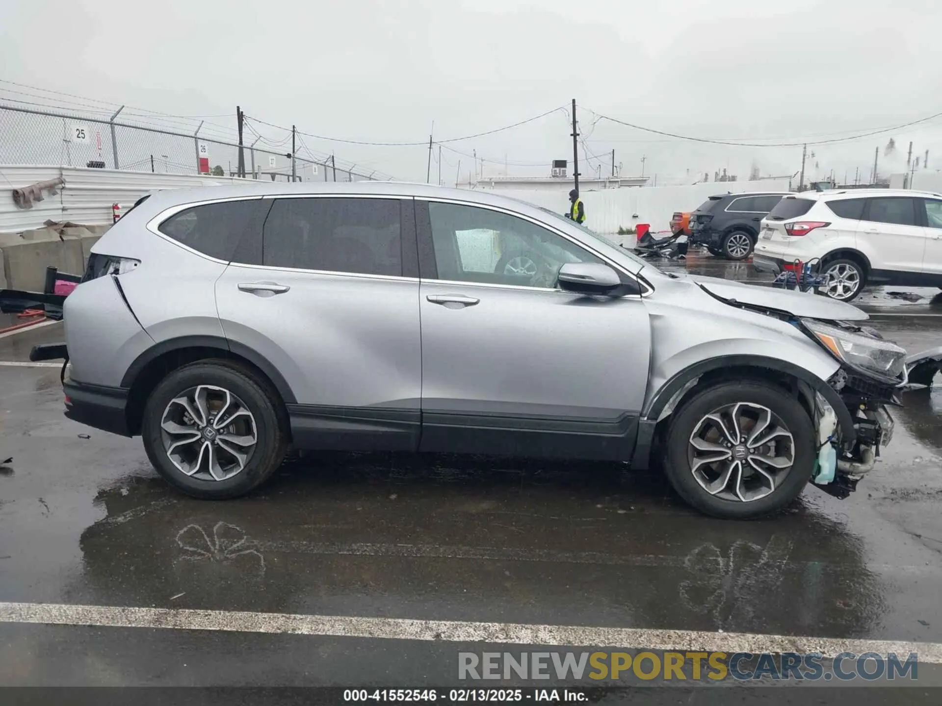 14 Photograph of a damaged car 7FARW2H88LE011964 HONDA CR-V 2020