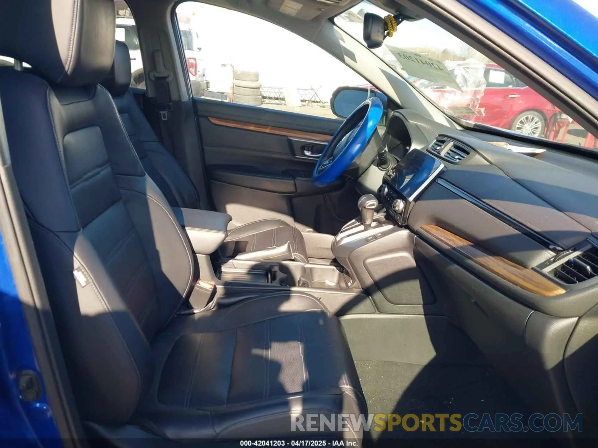 5 Photograph of a damaged car 7FARW2H88LE017151 HONDA CR-V 2020