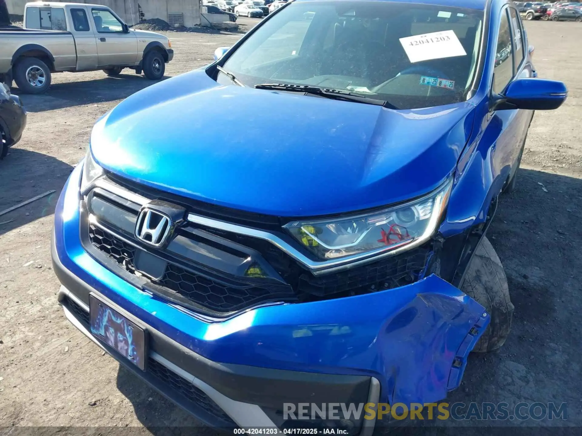 6 Photograph of a damaged car 7FARW2H88LE017151 HONDA CR-V 2020