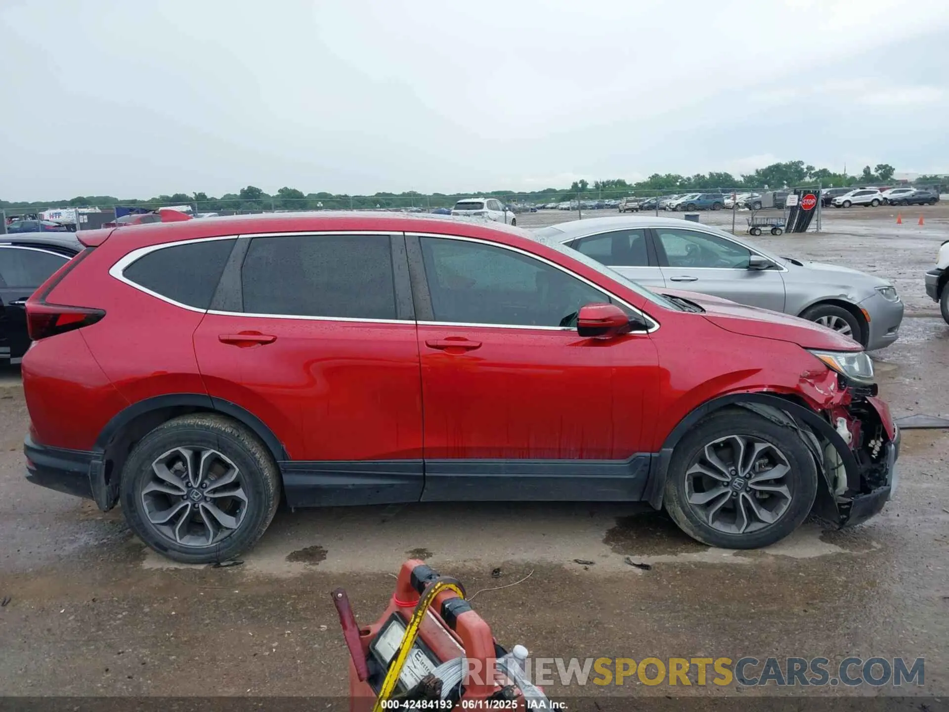 13 Photograph of a damaged car 2HKRW1H50MH419891 HONDA CR-V 2021