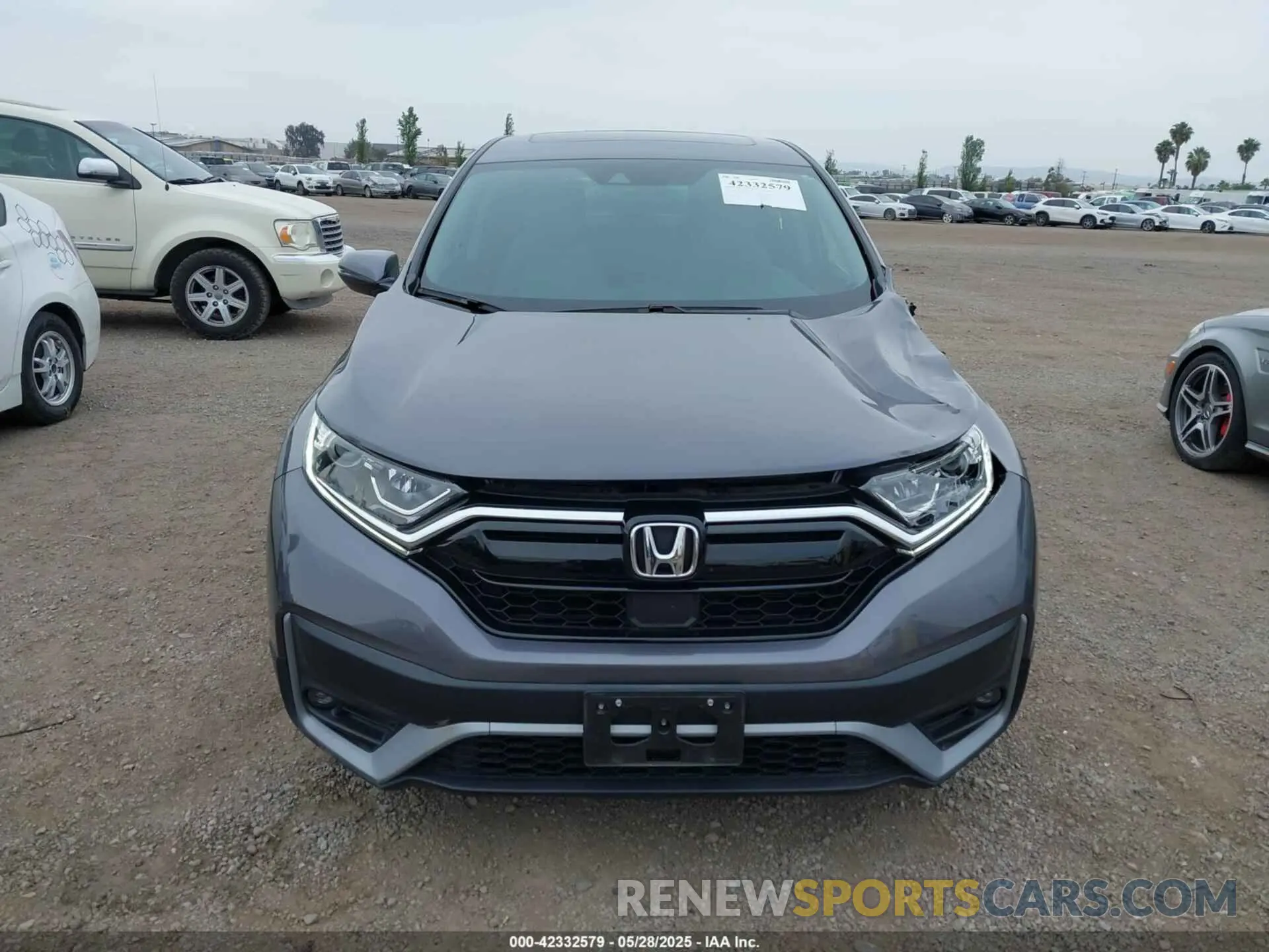 12 Photograph of a damaged car 2HKRW1H52MH402333 HONDA CR-V 2021