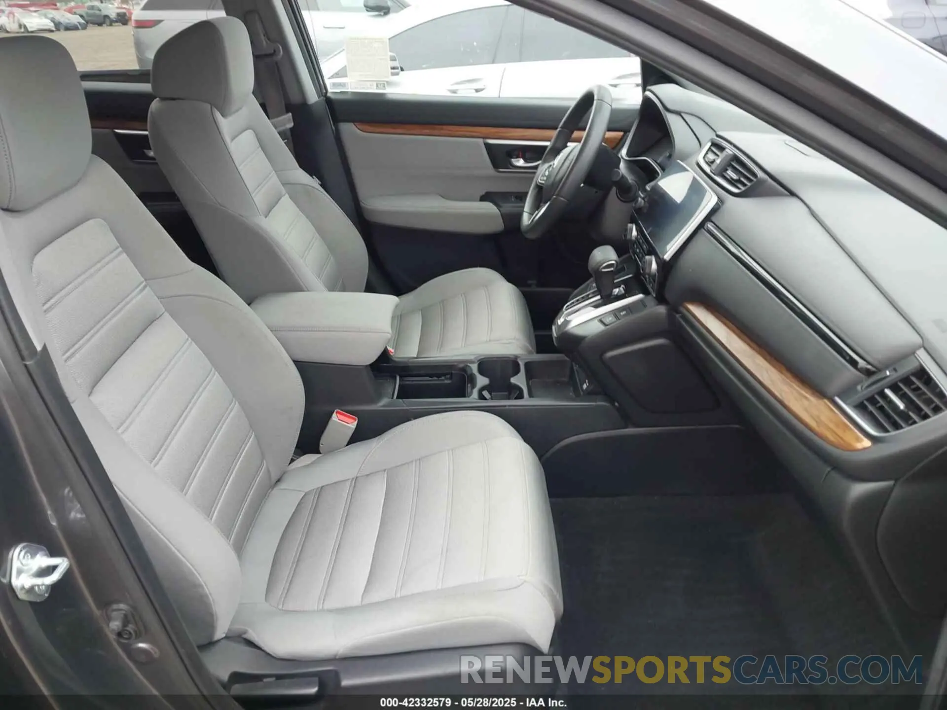 5 Photograph of a damaged car 2HKRW1H52MH402333 HONDA CR-V 2021