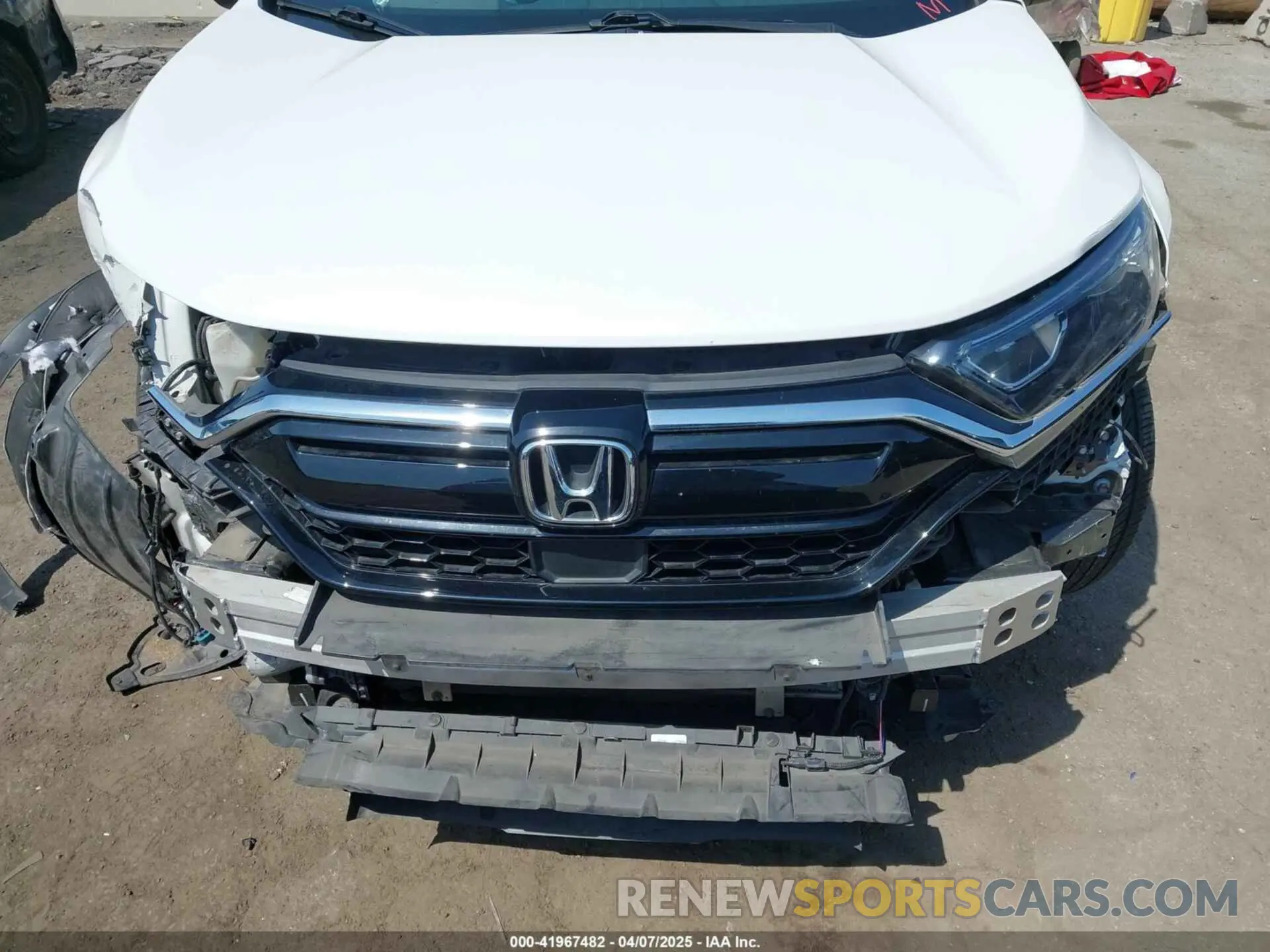 18 Photograph of a damaged car 2HKRW1H52MH405233 HONDA CR-V 2021