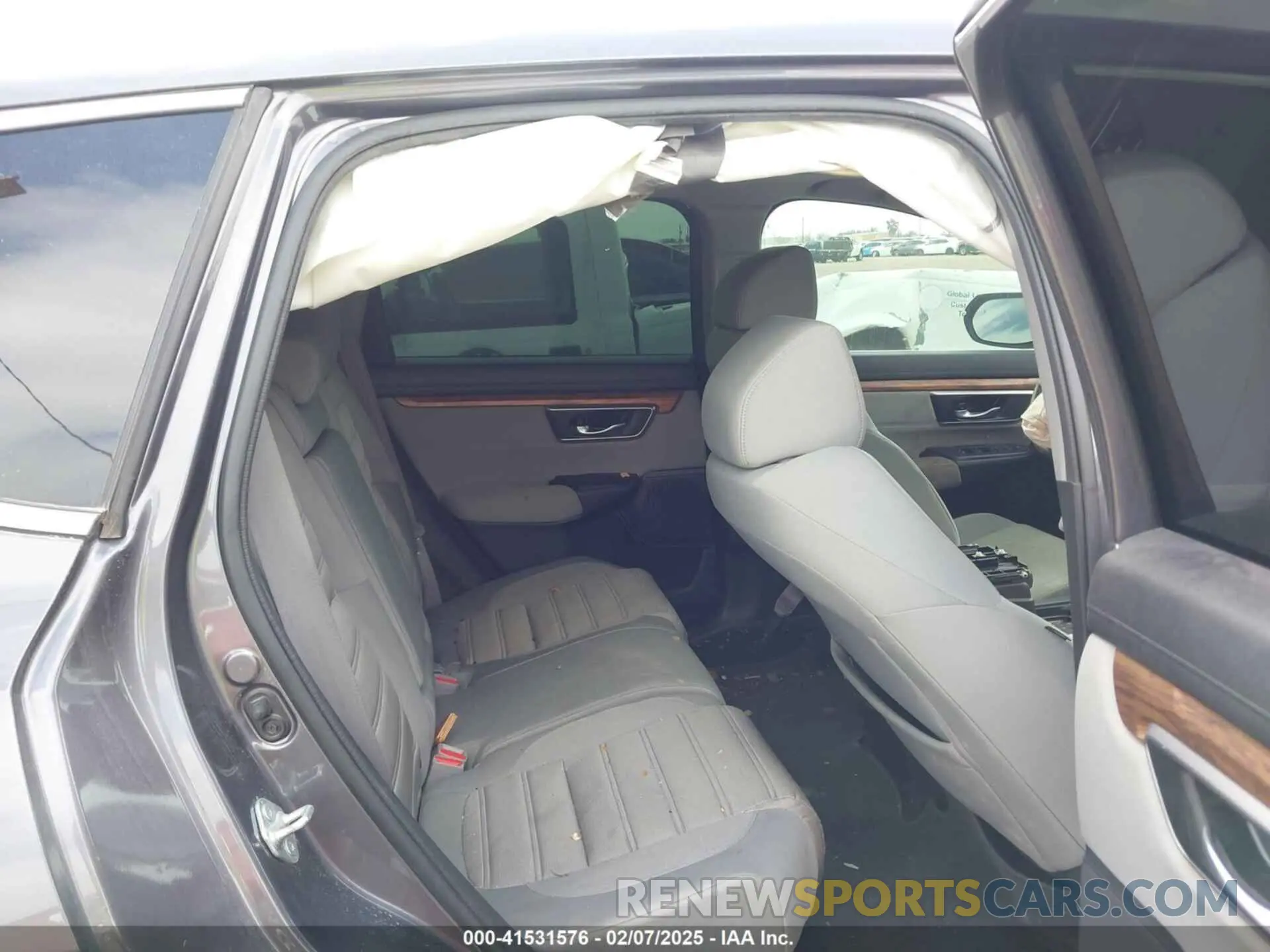 8 Photograph of a damaged car 2HKRW1H52MH423974 HONDA CR-V 2021
