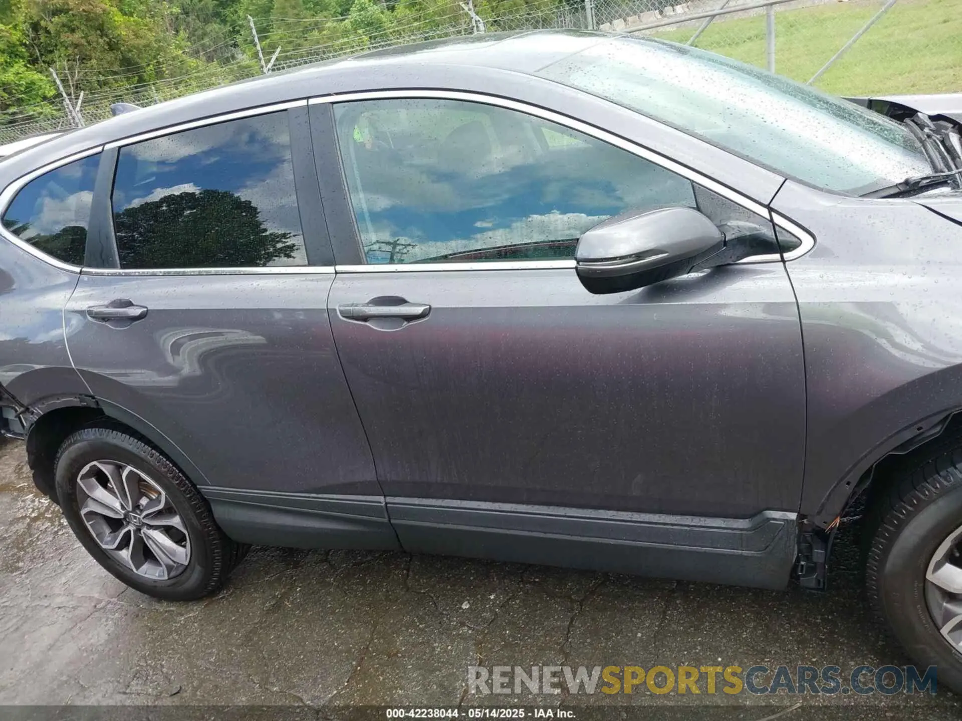 14 Photograph of a damaged car 2HKRW1H53MH428231 HONDA CR-V 2021