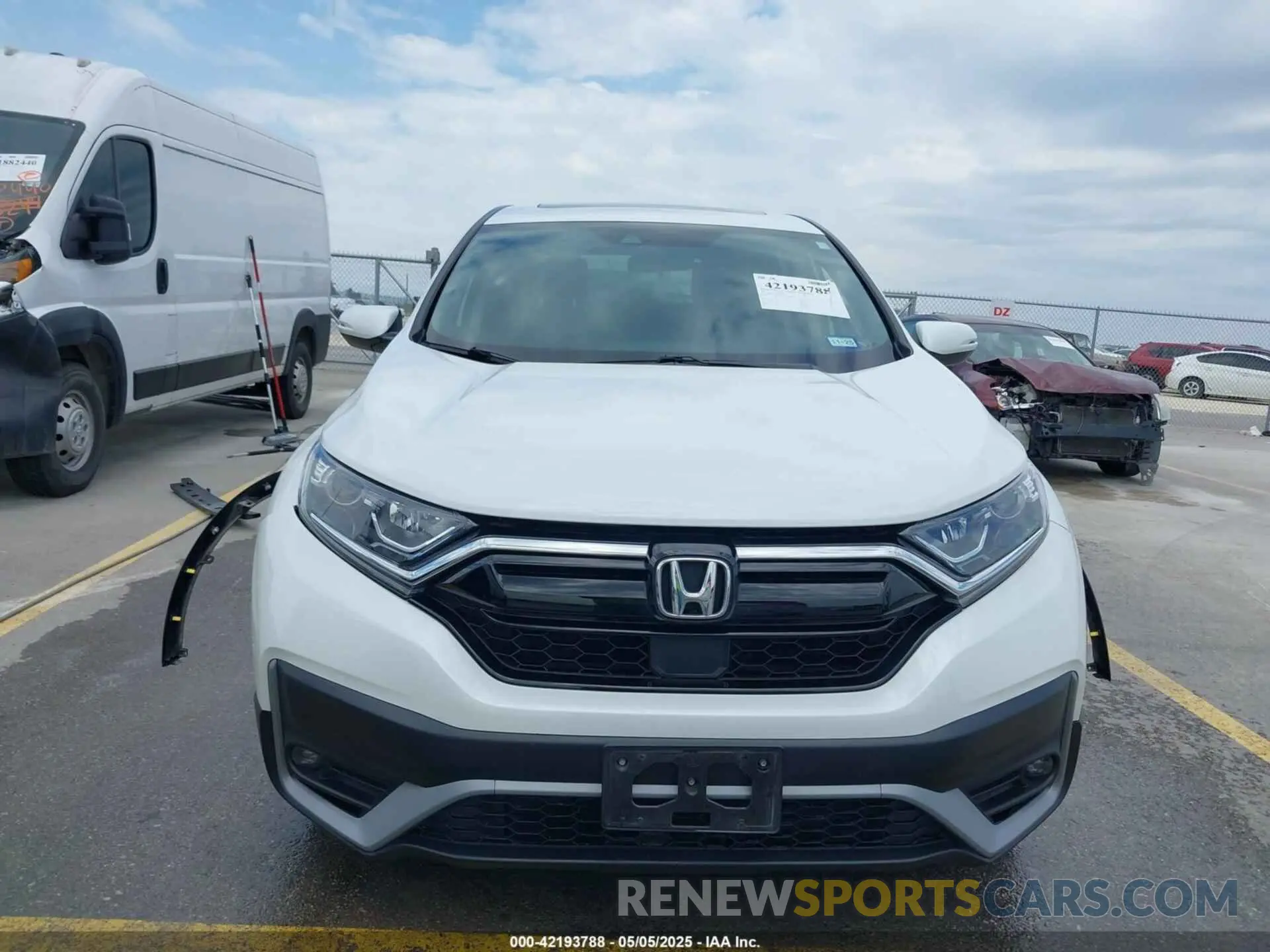 13 Photograph of a damaged car 2HKRW1H57MH411528 HONDA CR-V 2021
