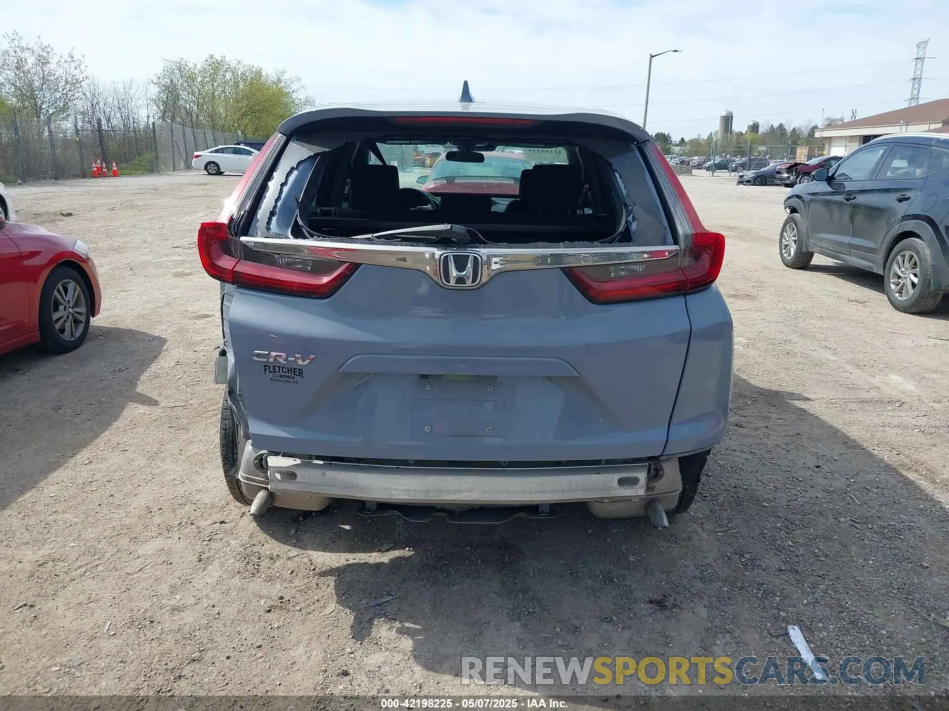 17 Photograph of a damaged car 2HKRW1H58MH404619 HONDA CR-V 2021