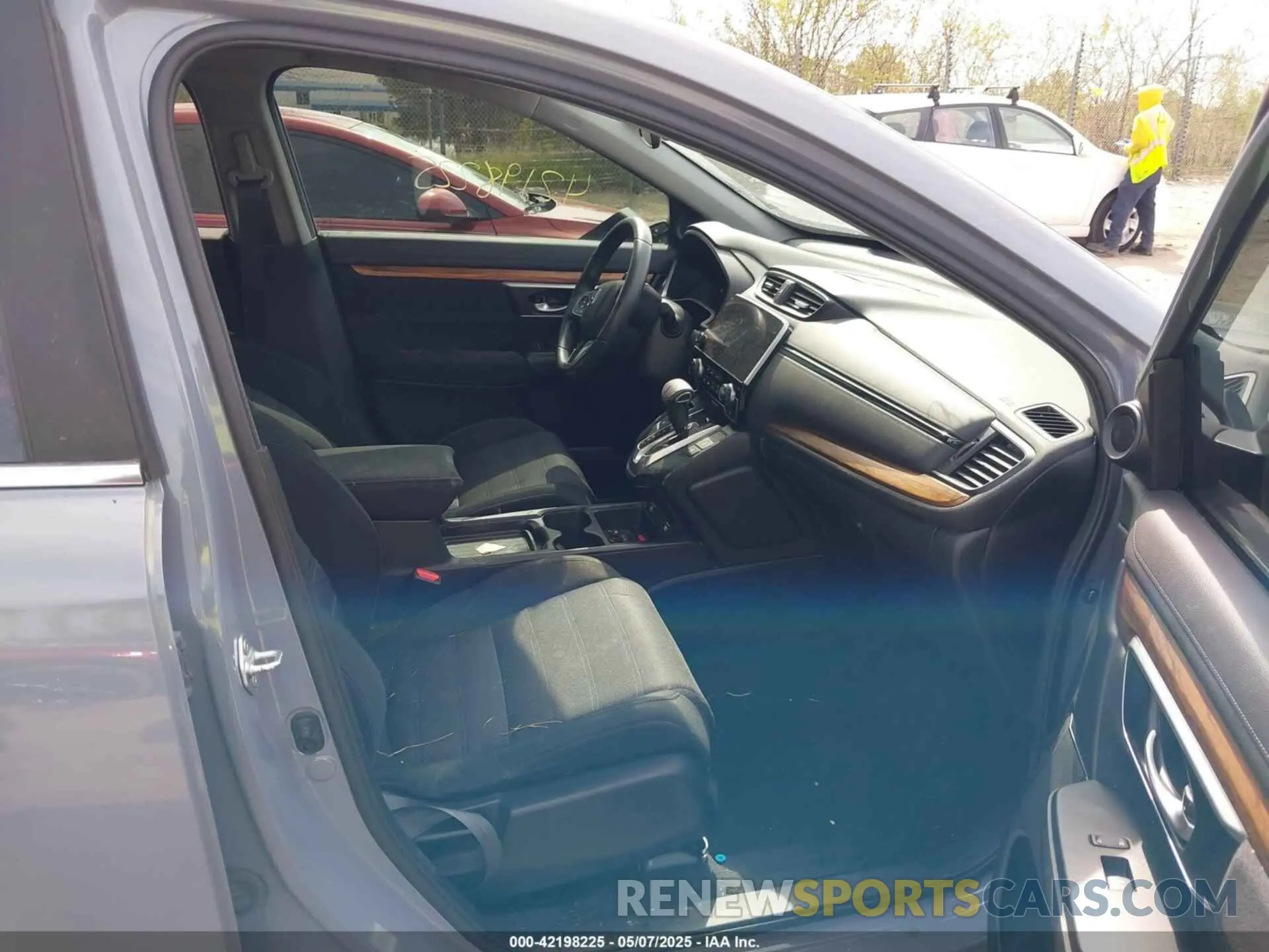 5 Photograph of a damaged car 2HKRW1H58MH404619 HONDA CR-V 2021