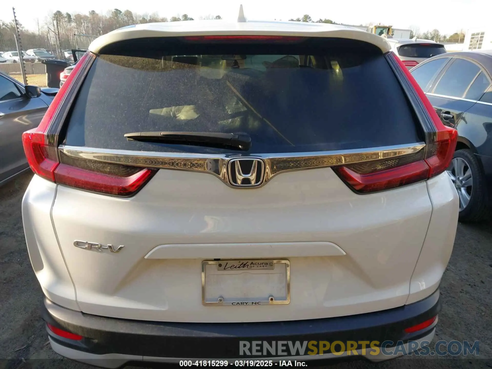 17 Photograph of a damaged car 2HKRW1H5XMH402791 HONDA CR-V 2021