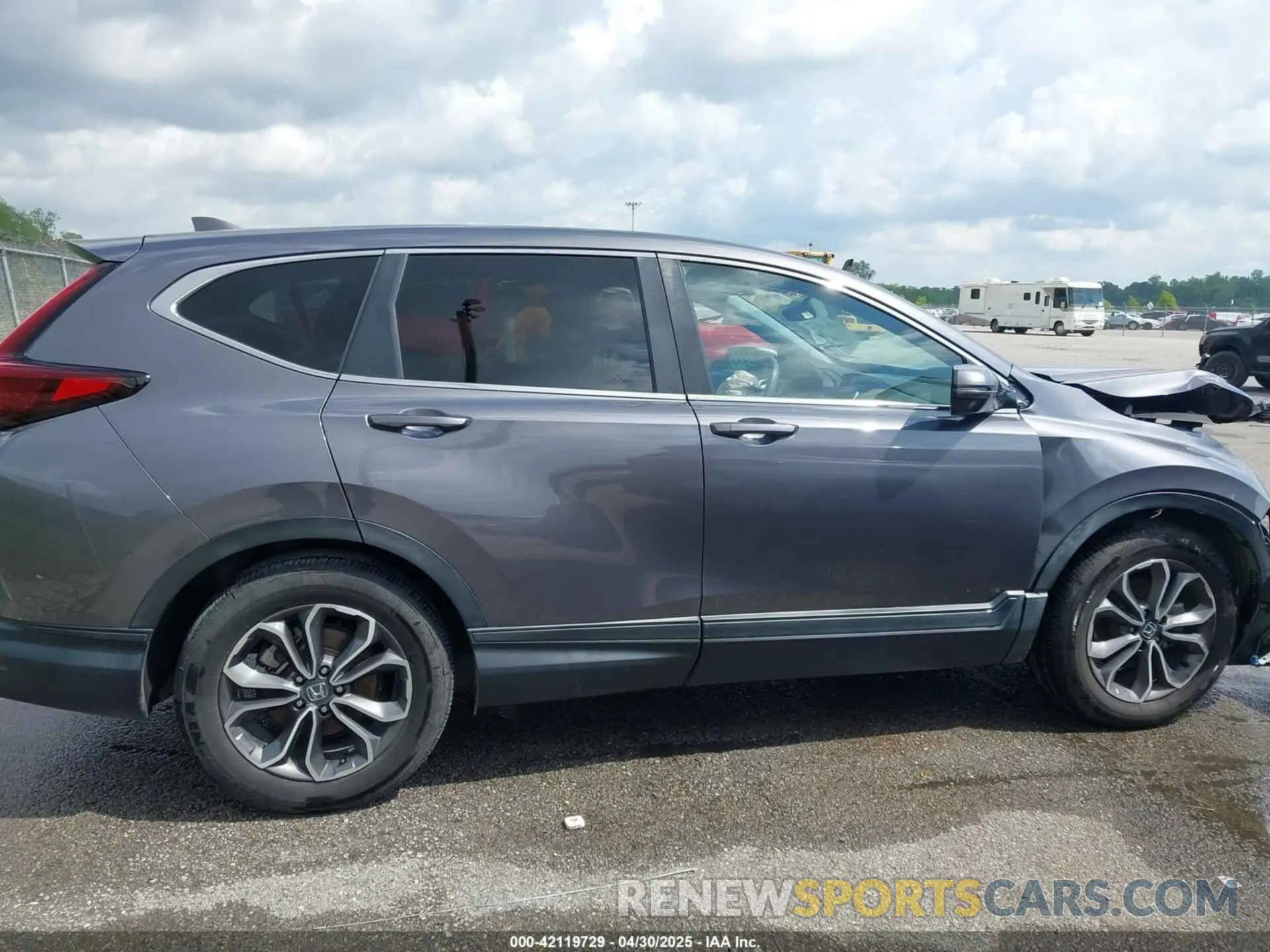 14 Photograph of a damaged car 2HKRW1H5XMH423270 HONDA CR-V 2021