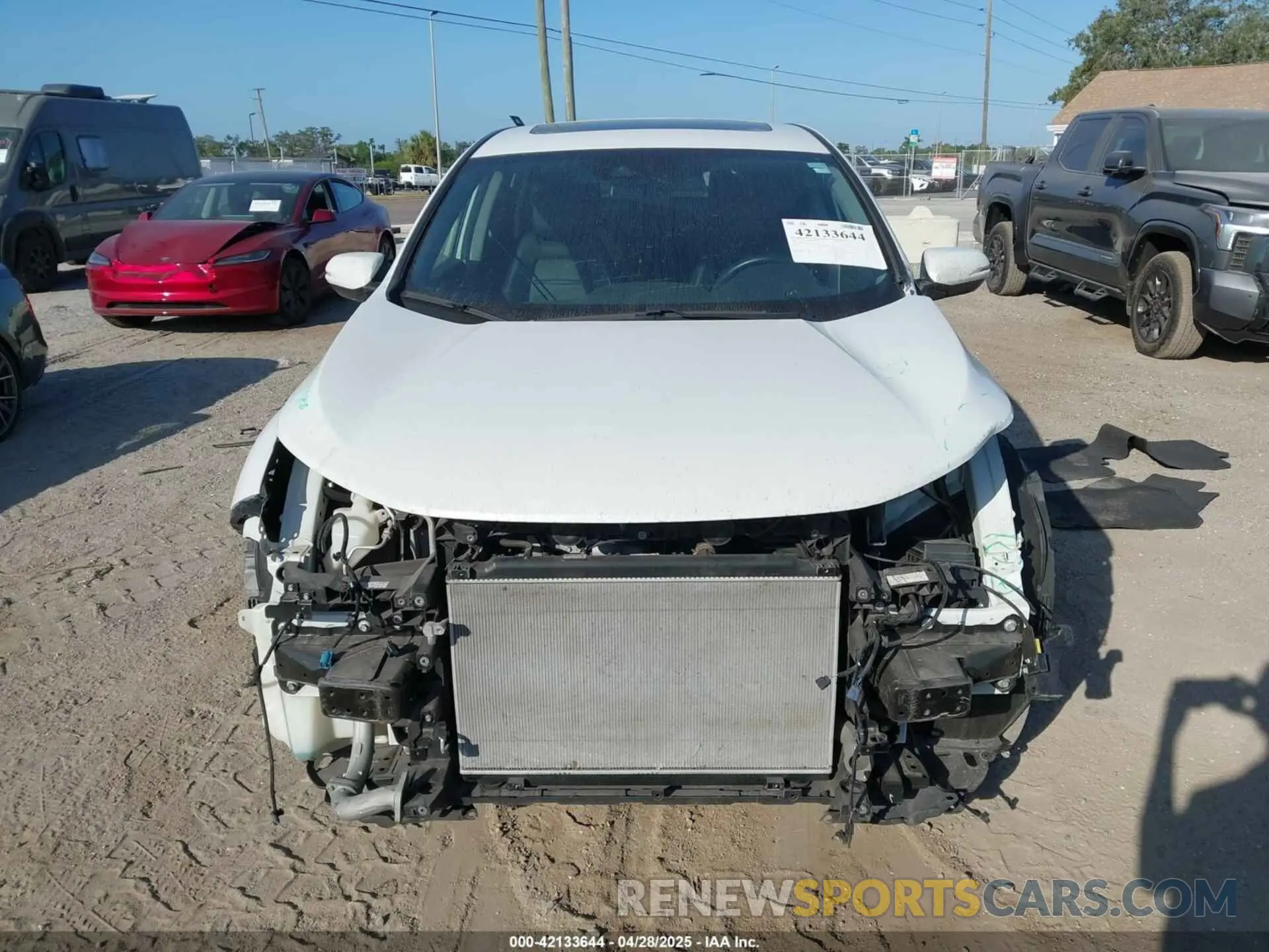 12 Photograph of a damaged car 2HKRW1H81MH401068 HONDA CR-V 2021