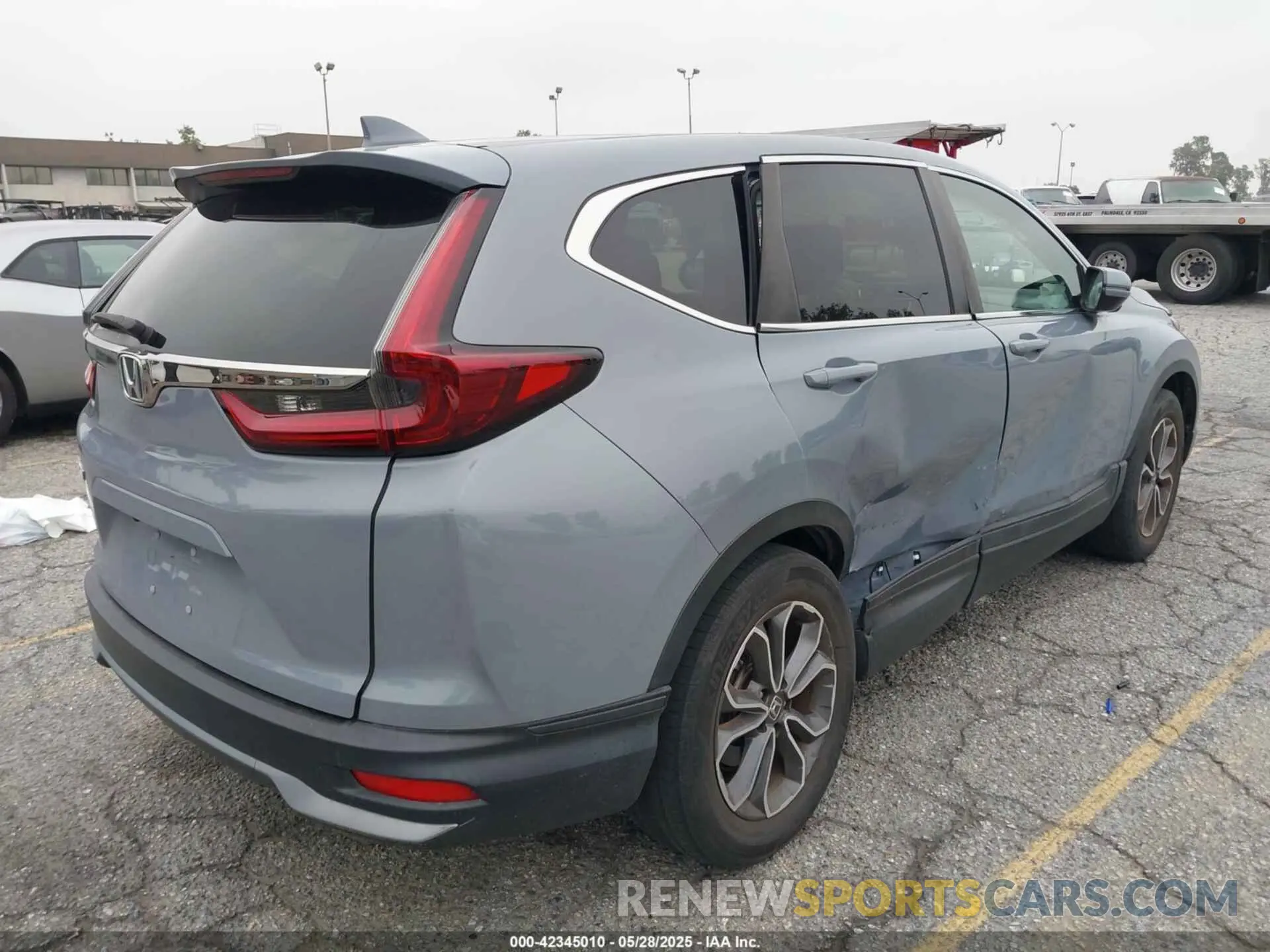 4 Photograph of a damaged car 2HKRW1H82MH422852 HONDA CR-V 2021