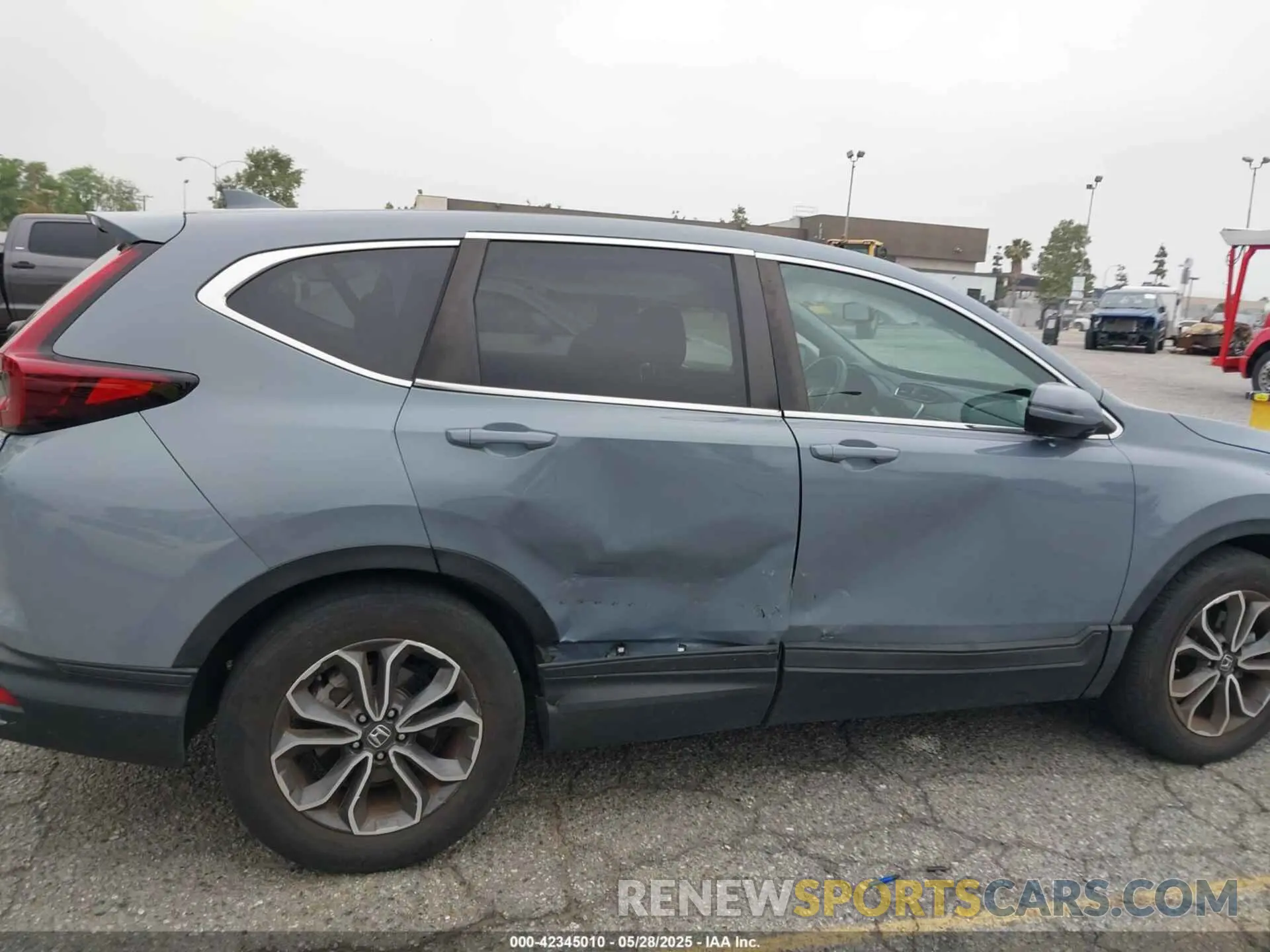 6 Photograph of a damaged car 2HKRW1H82MH422852 HONDA CR-V 2021