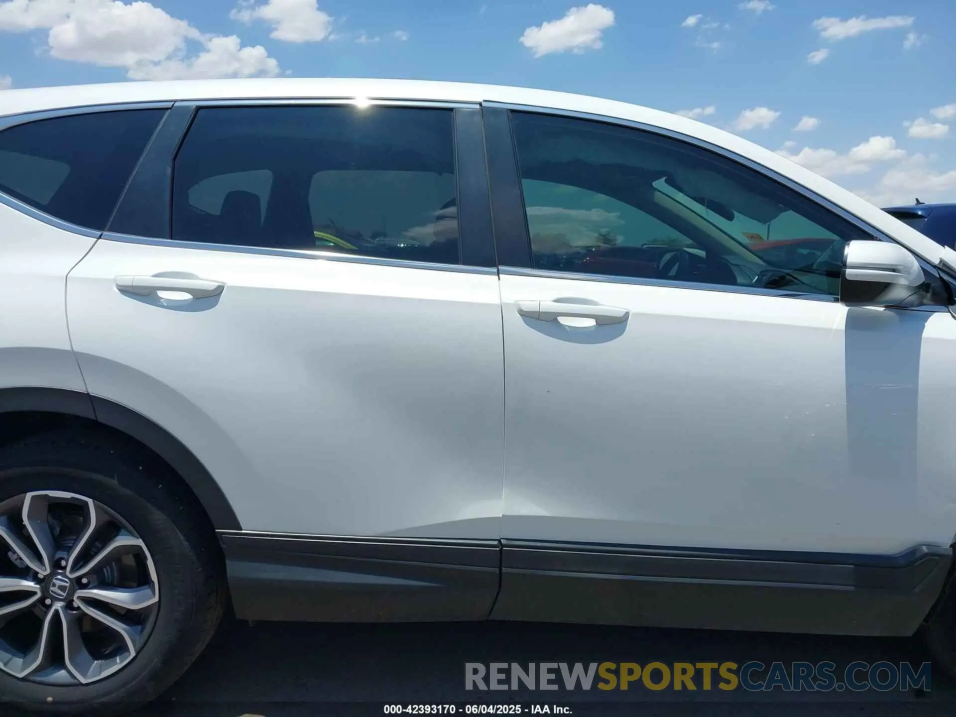 13 Photograph of a damaged car 2HKRW1H85MH414390 HONDA CR-V 2021
