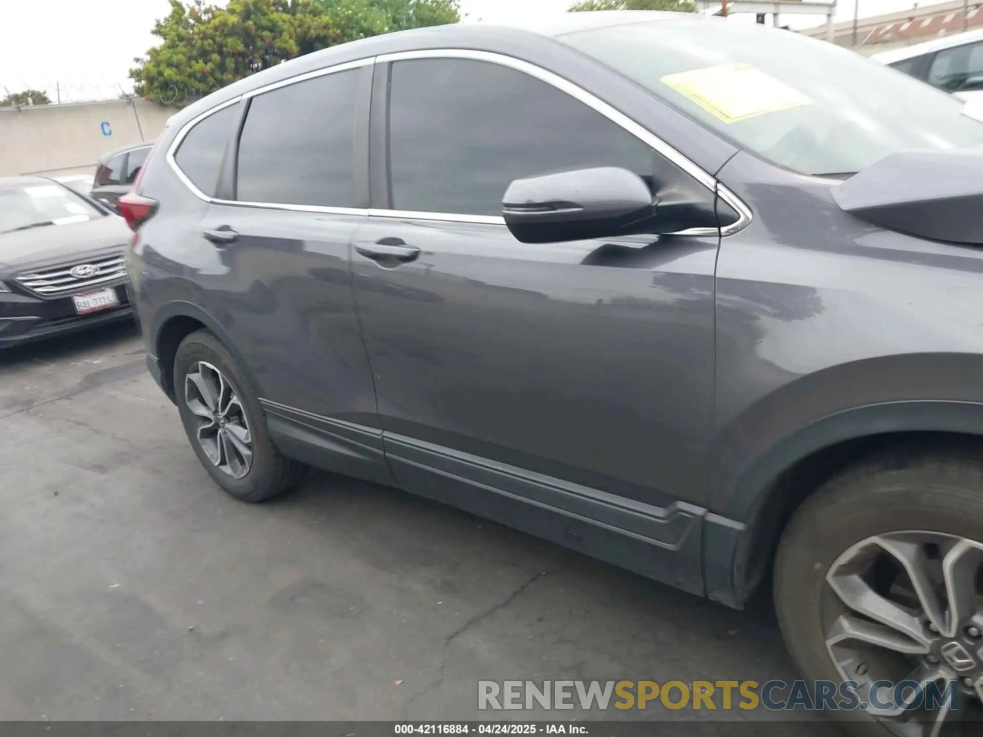 13 Photograph of a damaged car 2HKRW1H87MH425164 HONDA CR-V 2021