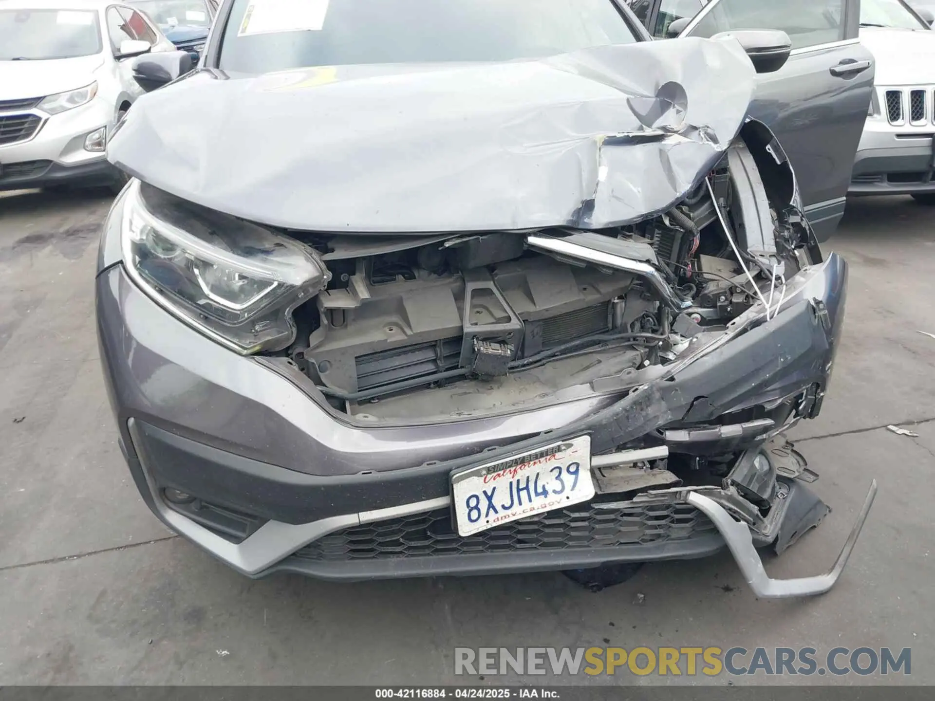 17 Photograph of a damaged car 2HKRW1H87MH425164 HONDA CR-V 2021