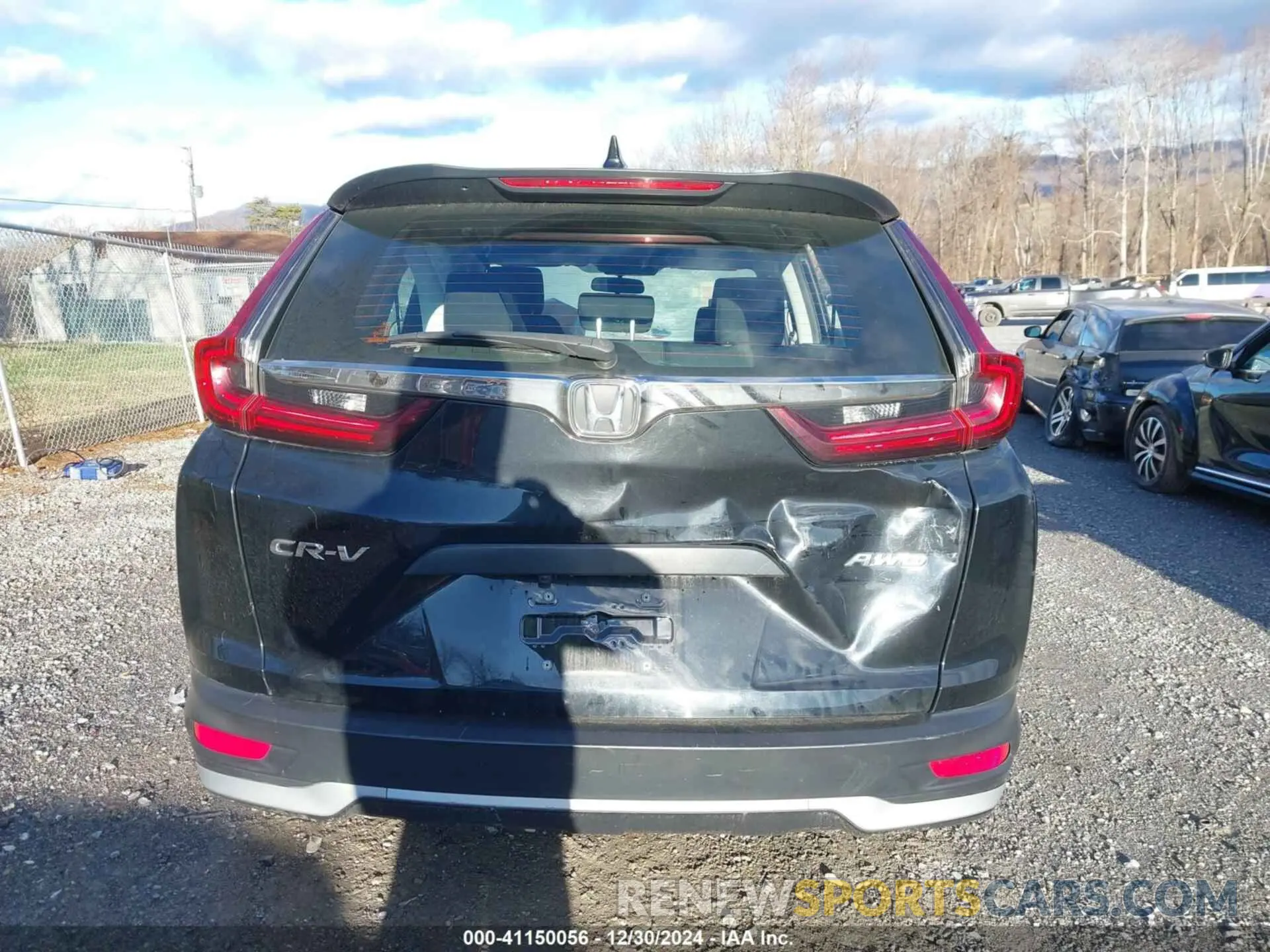 17 Photograph of a damaged car 2HKRW2H24MH637005 HONDA CR-V 2021