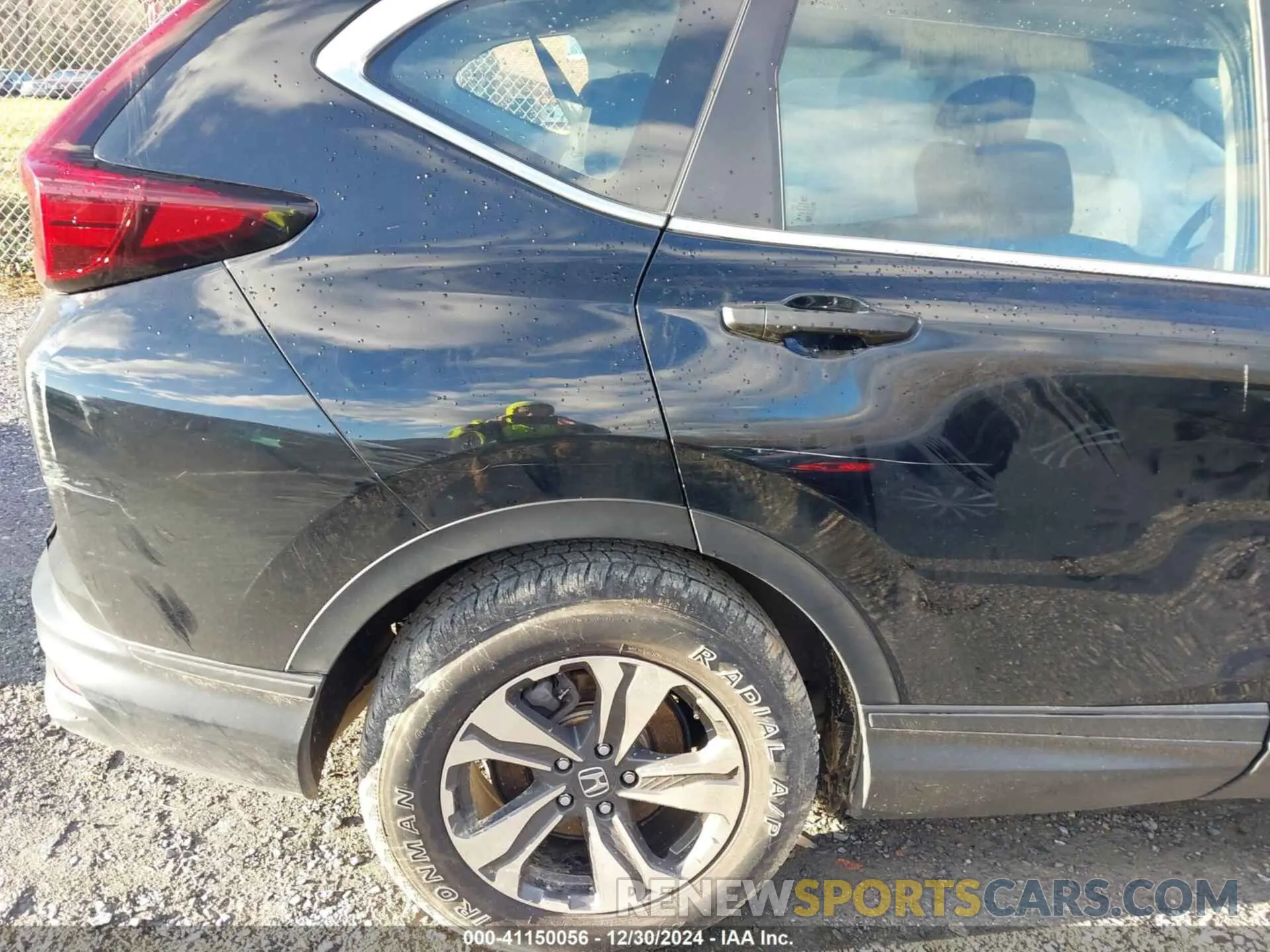 21 Photograph of a damaged car 2HKRW2H24MH637005 HONDA CR-V 2021