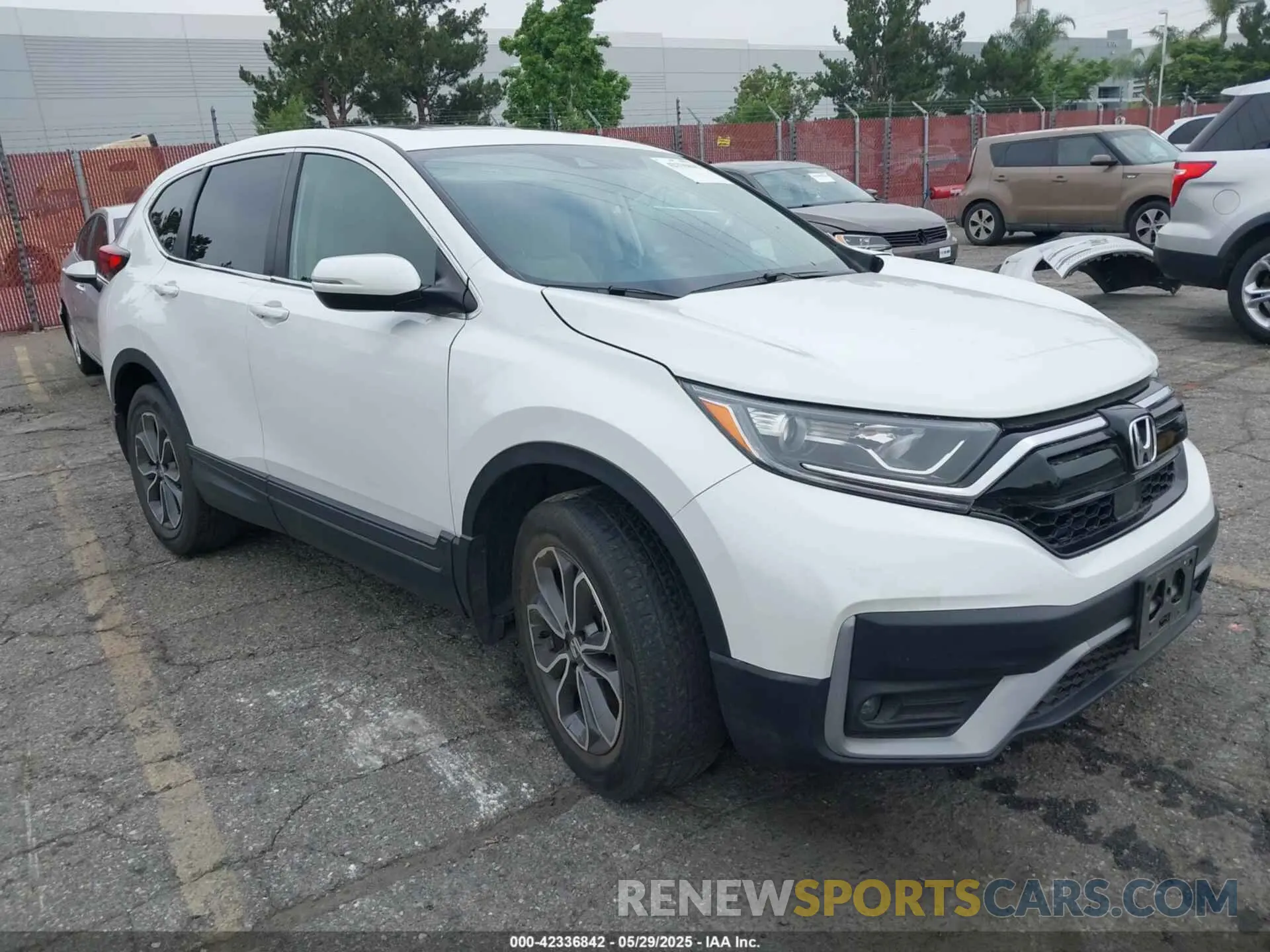 1 Photograph of a damaged car 2HKRW2H50MH656807 HONDA CR-V 2021