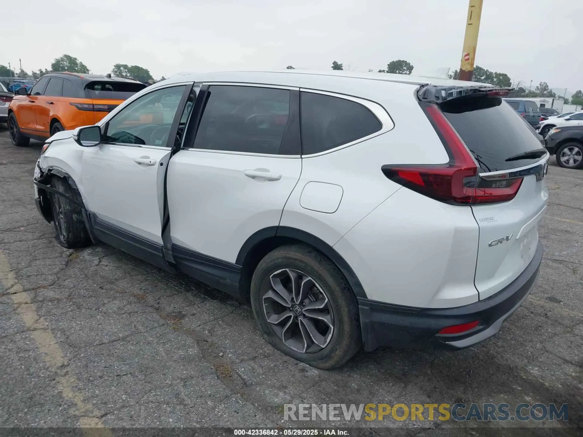 3 Photograph of a damaged car 2HKRW2H50MH656807 HONDA CR-V 2021