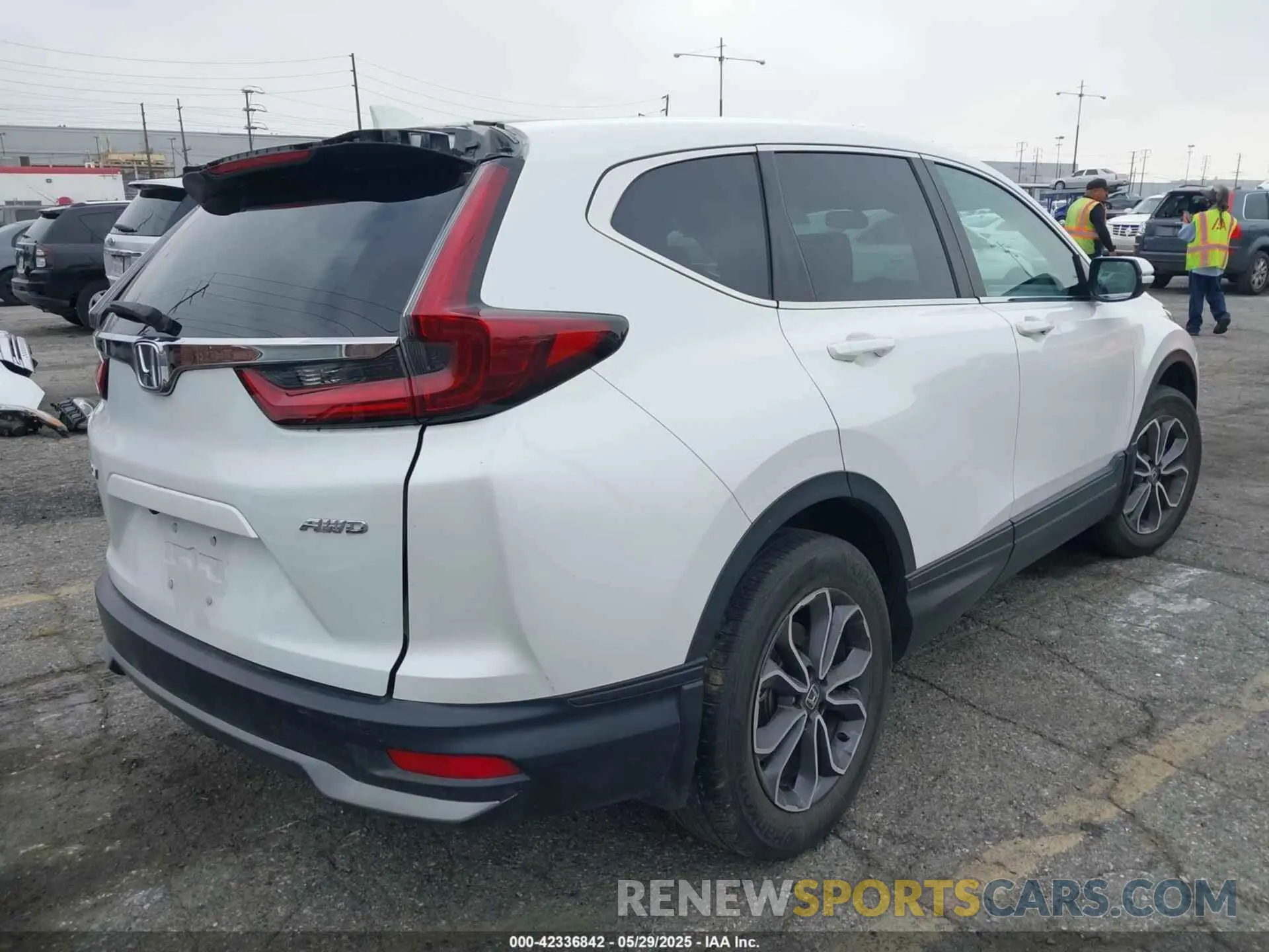 4 Photograph of a damaged car 2HKRW2H50MH656807 HONDA CR-V 2021
