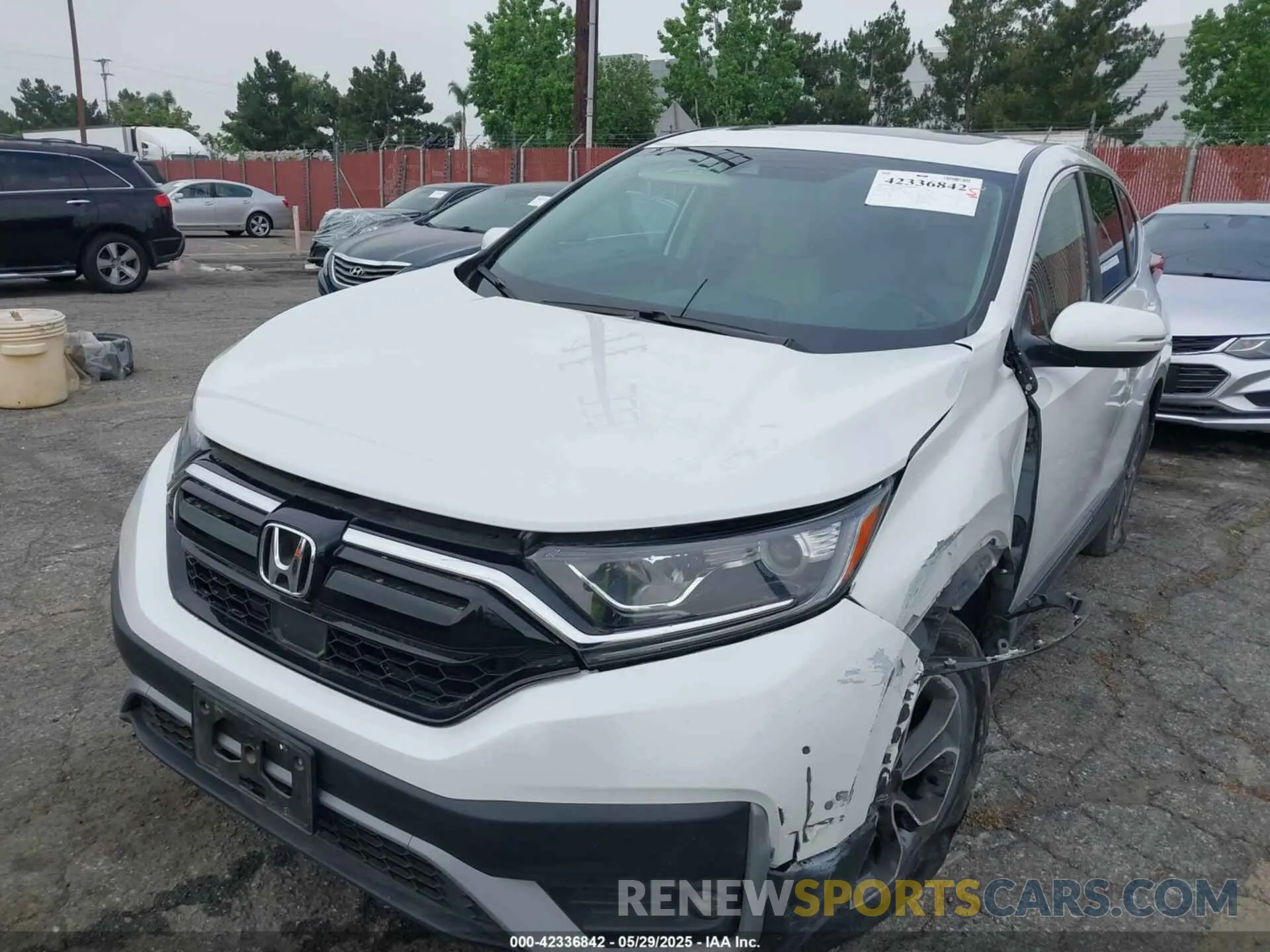 6 Photograph of a damaged car 2HKRW2H50MH656807 HONDA CR-V 2021