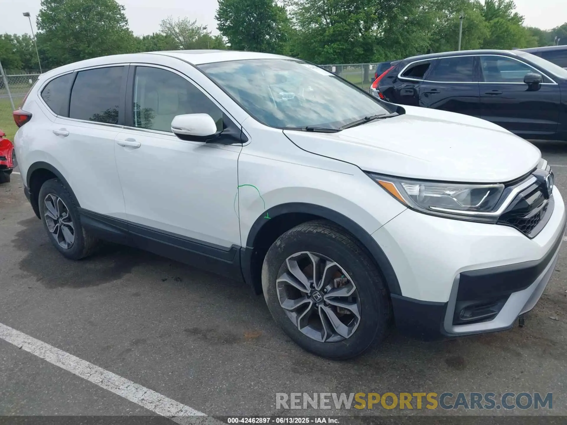 17 Photograph of a damaged car 2HKRW2H53MH645378 HONDA CR-V 2021