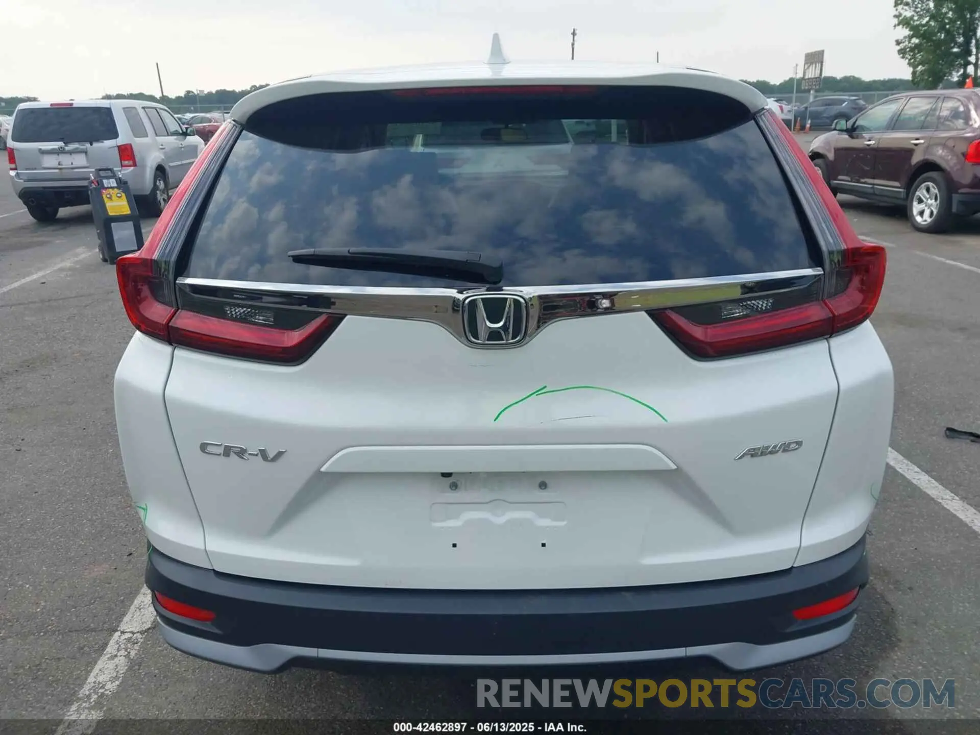 18 Photograph of a damaged car 2HKRW2H53MH645378 HONDA CR-V 2021
