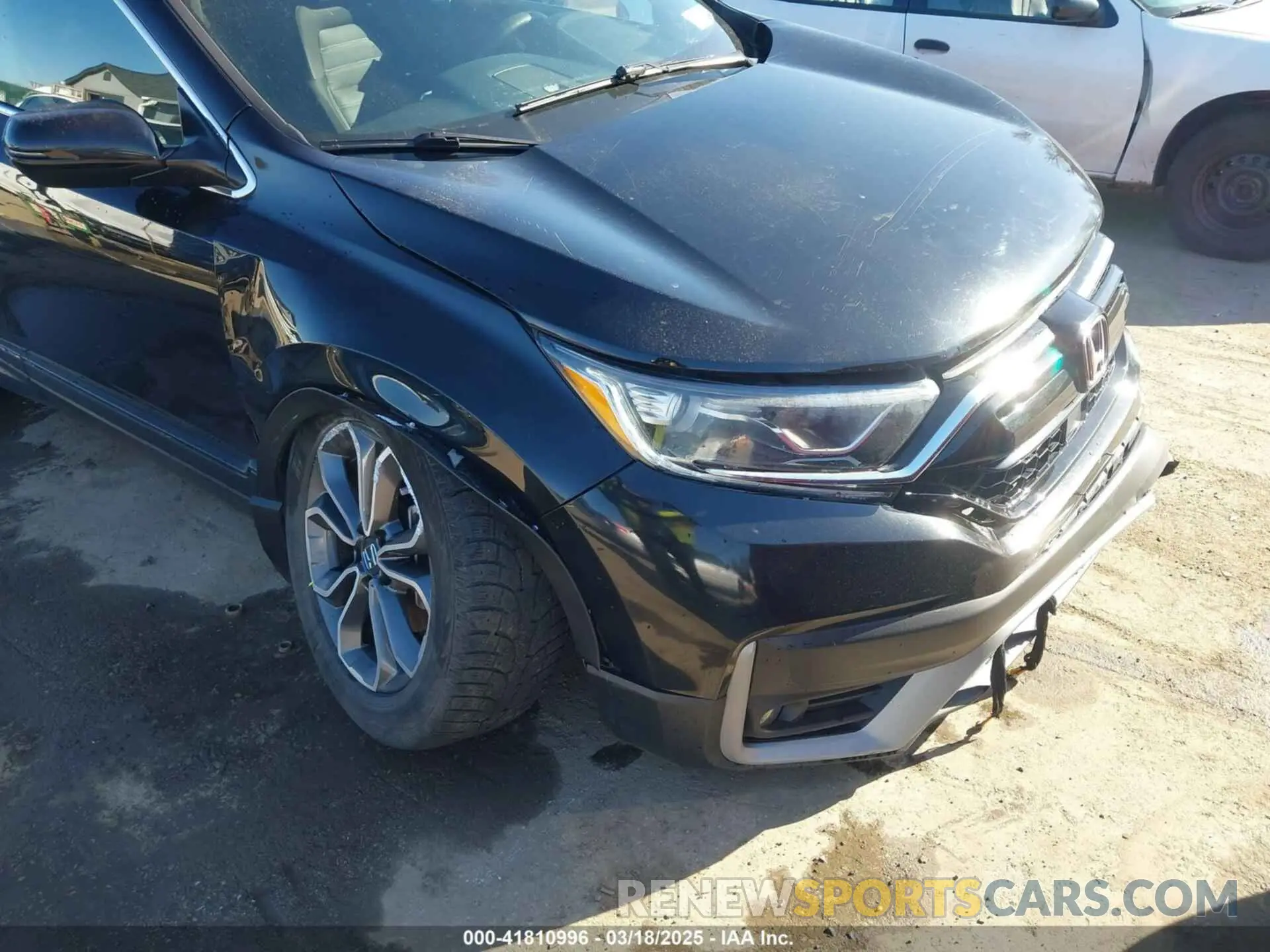 17 Photograph of a damaged car 2HKRW2H54MH638973 HONDA CR-V 2021
