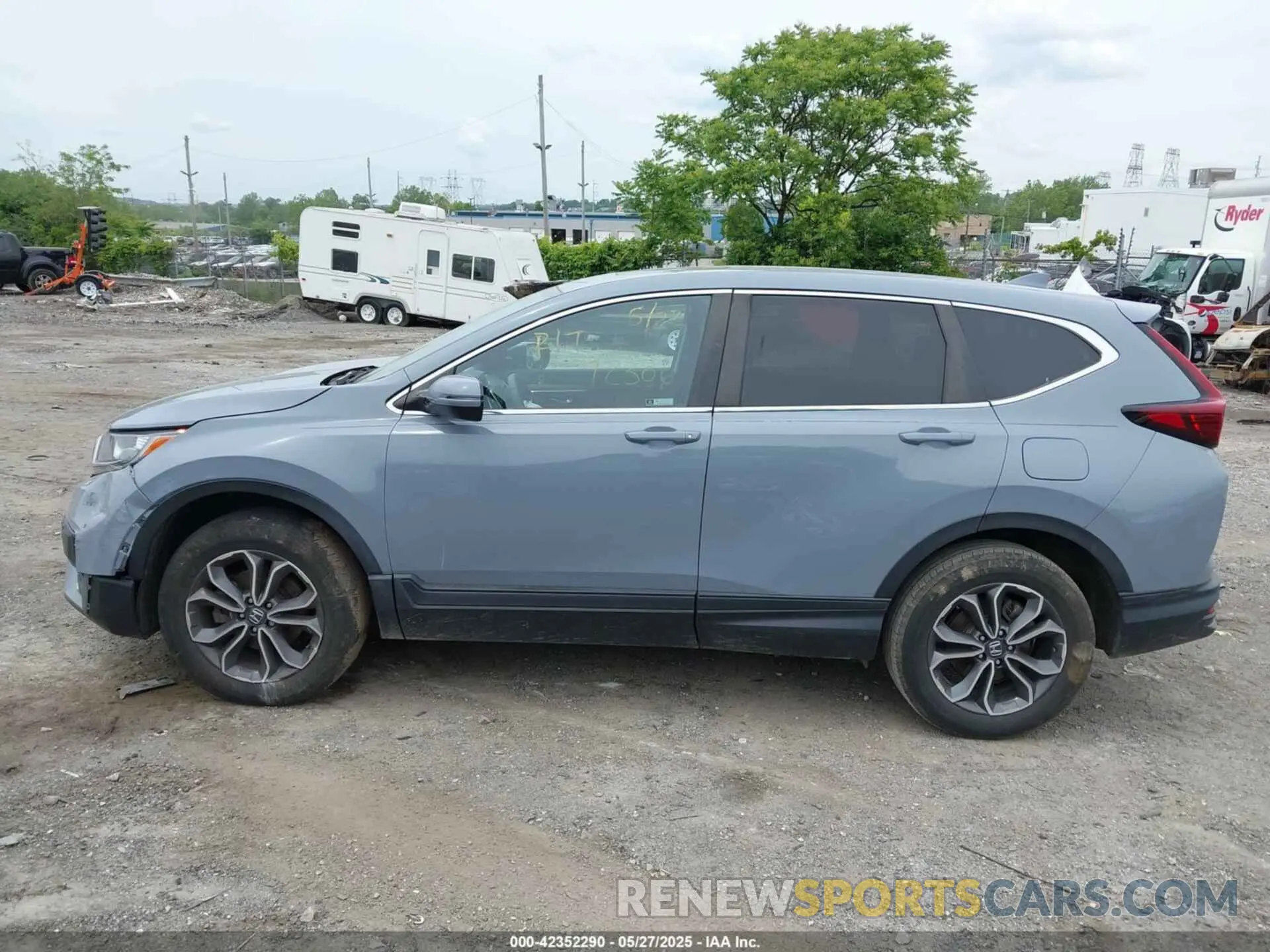 13 Photograph of a damaged car 2HKRW2H57MH647036 HONDA CR-V 2021