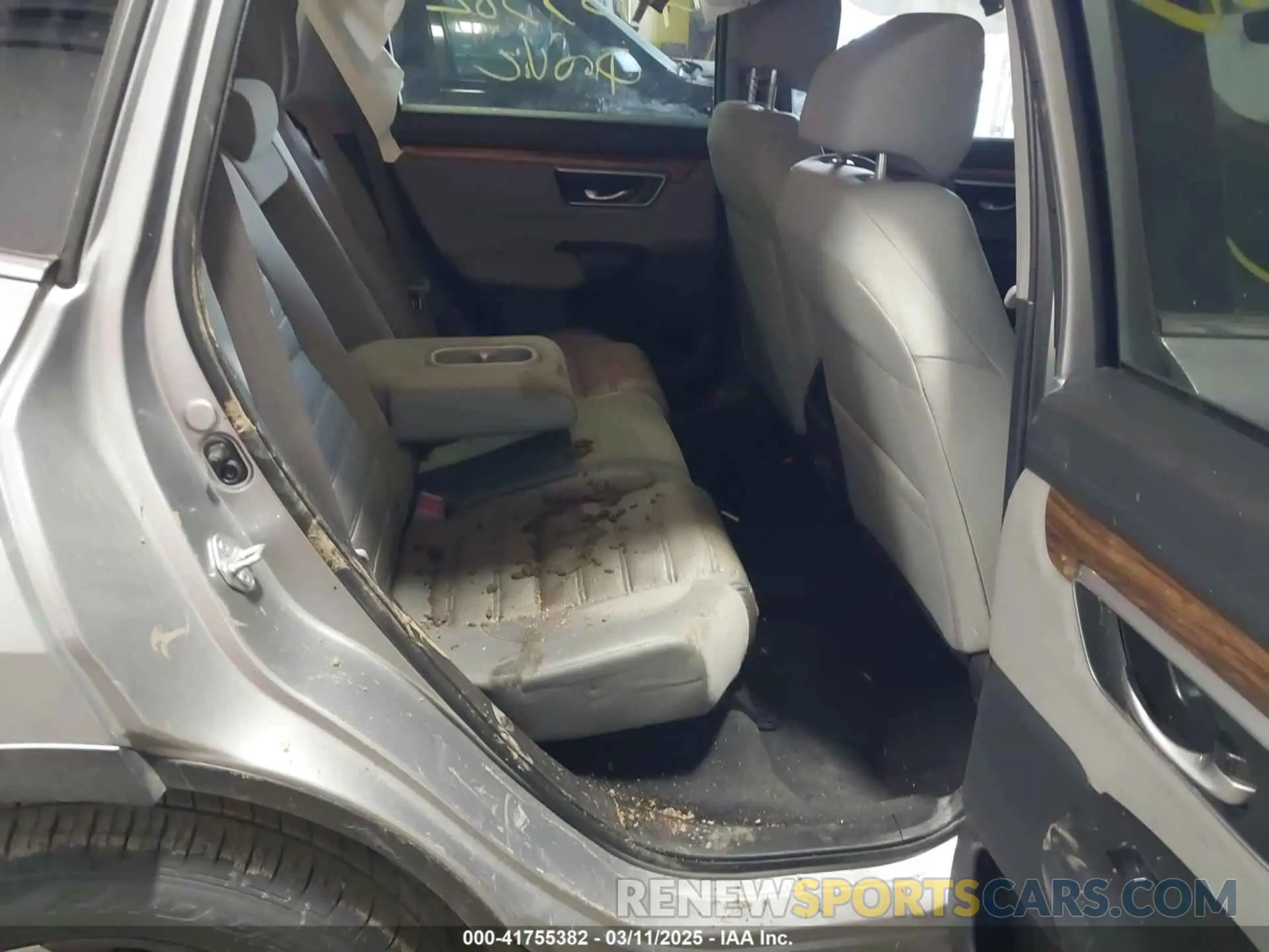 8 Photograph of a damaged car 2HKRW2H59MH645479 HONDA CR-V 2021