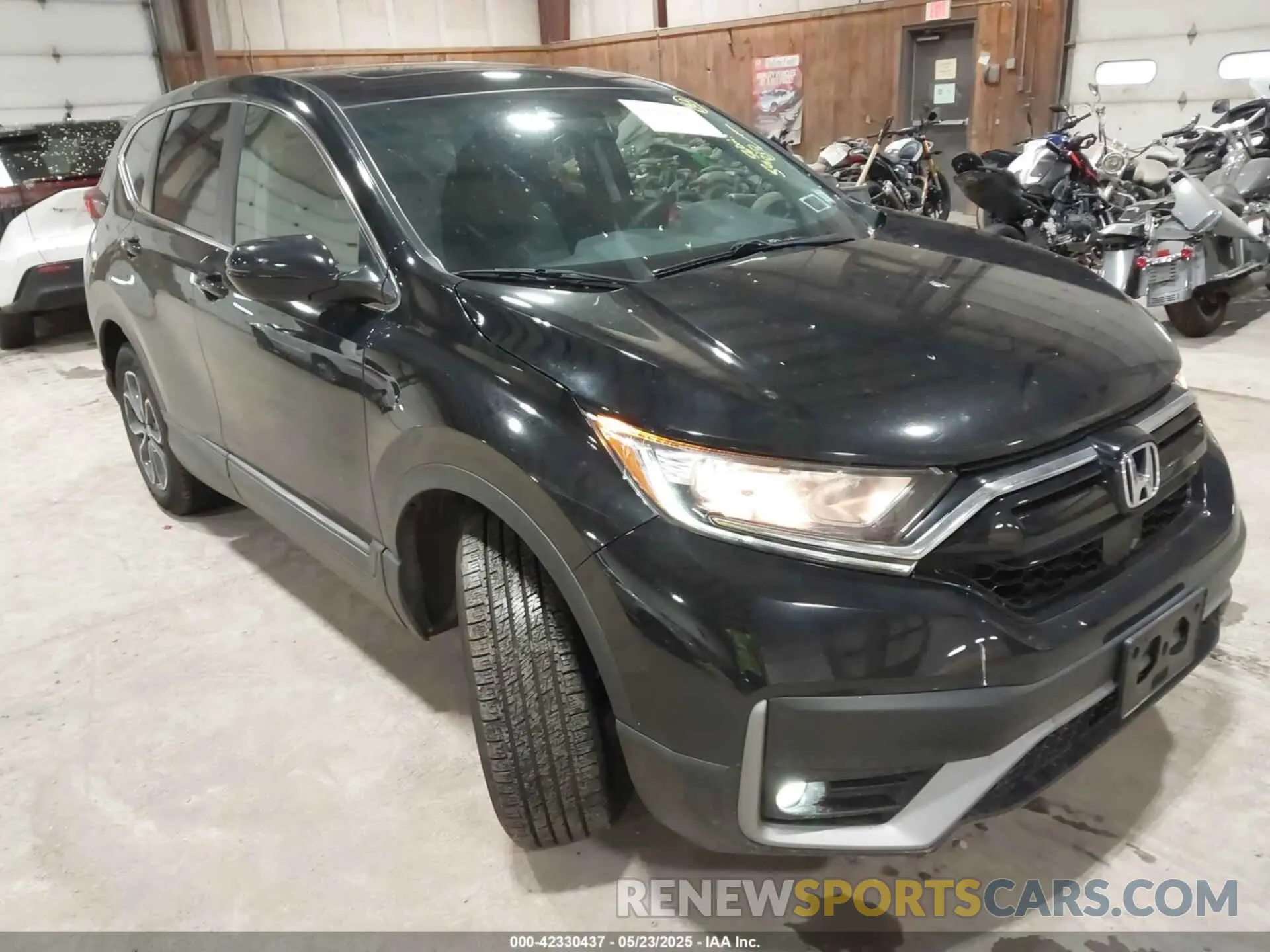 18 Photograph of a damaged car 2HKRW2H5XMH618825 HONDA CR-V 2021