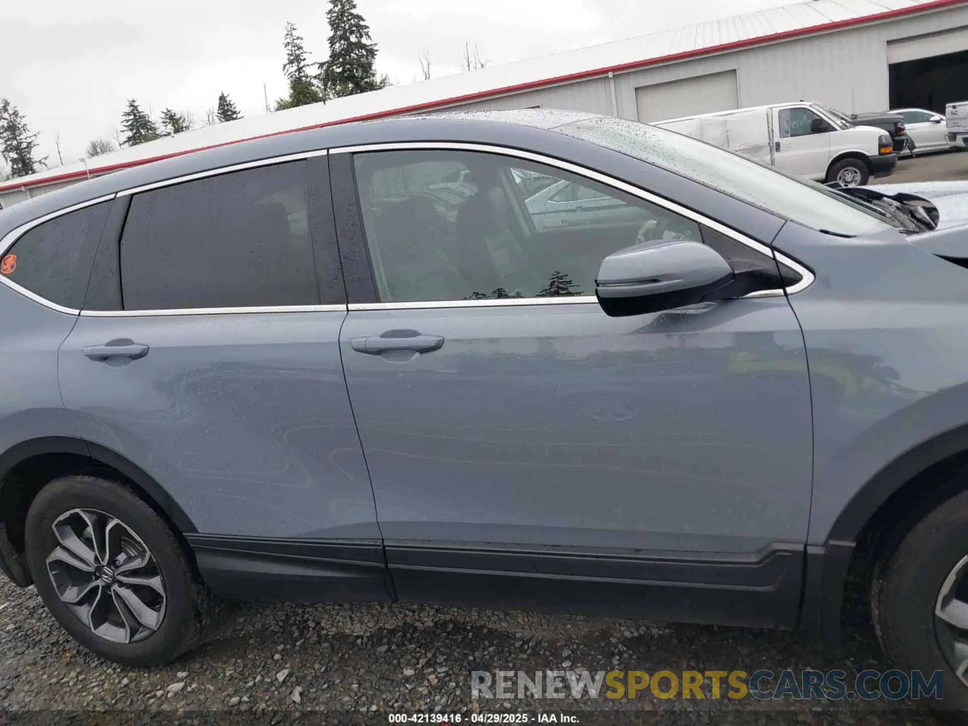 13 Photograph of a damaged car 2HKRW2H81MH646331 HONDA CR-V 2021