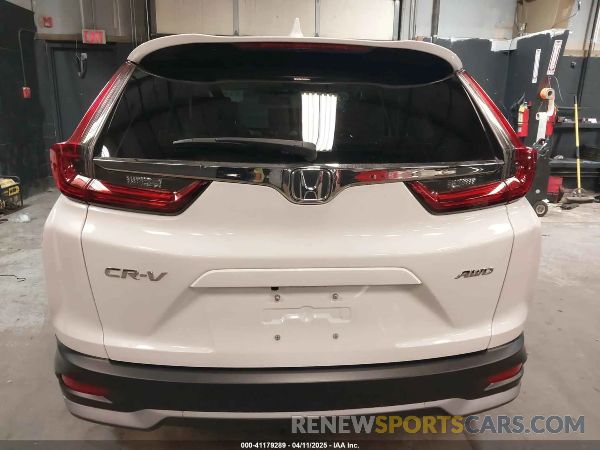 16 Photograph of a damaged car 2HKRW2H83MH653796 HONDA CR-V 2021