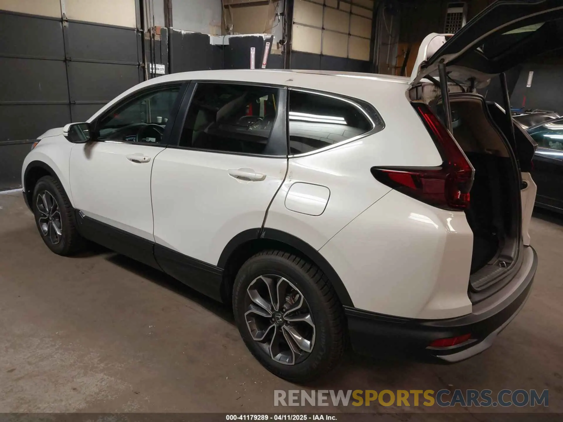 3 Photograph of a damaged car 2HKRW2H83MH653796 HONDA CR-V 2021