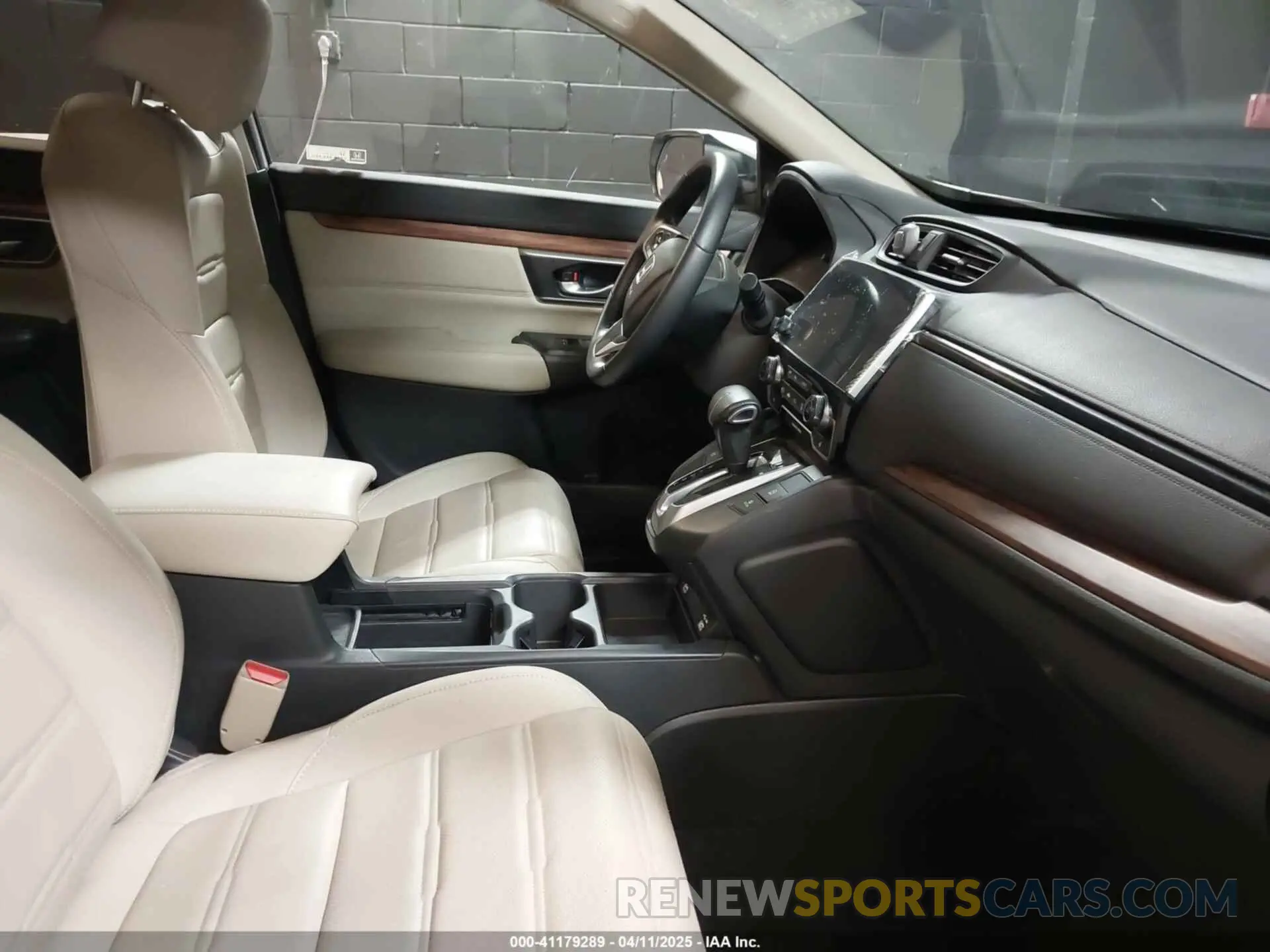 5 Photograph of a damaged car 2HKRW2H83MH653796 HONDA CR-V 2021