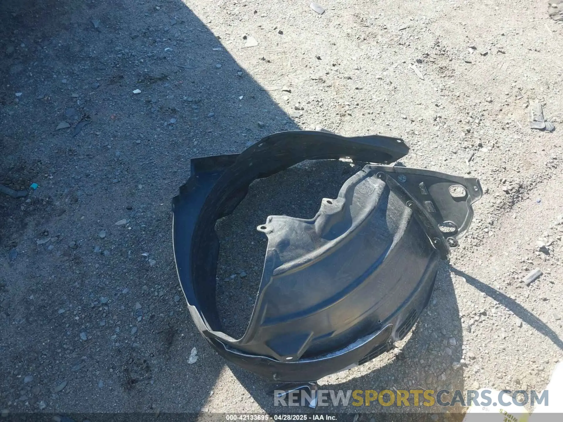 11 Photograph of a damaged car 2HKRW2H84MH623206 HONDA CR-V 2021