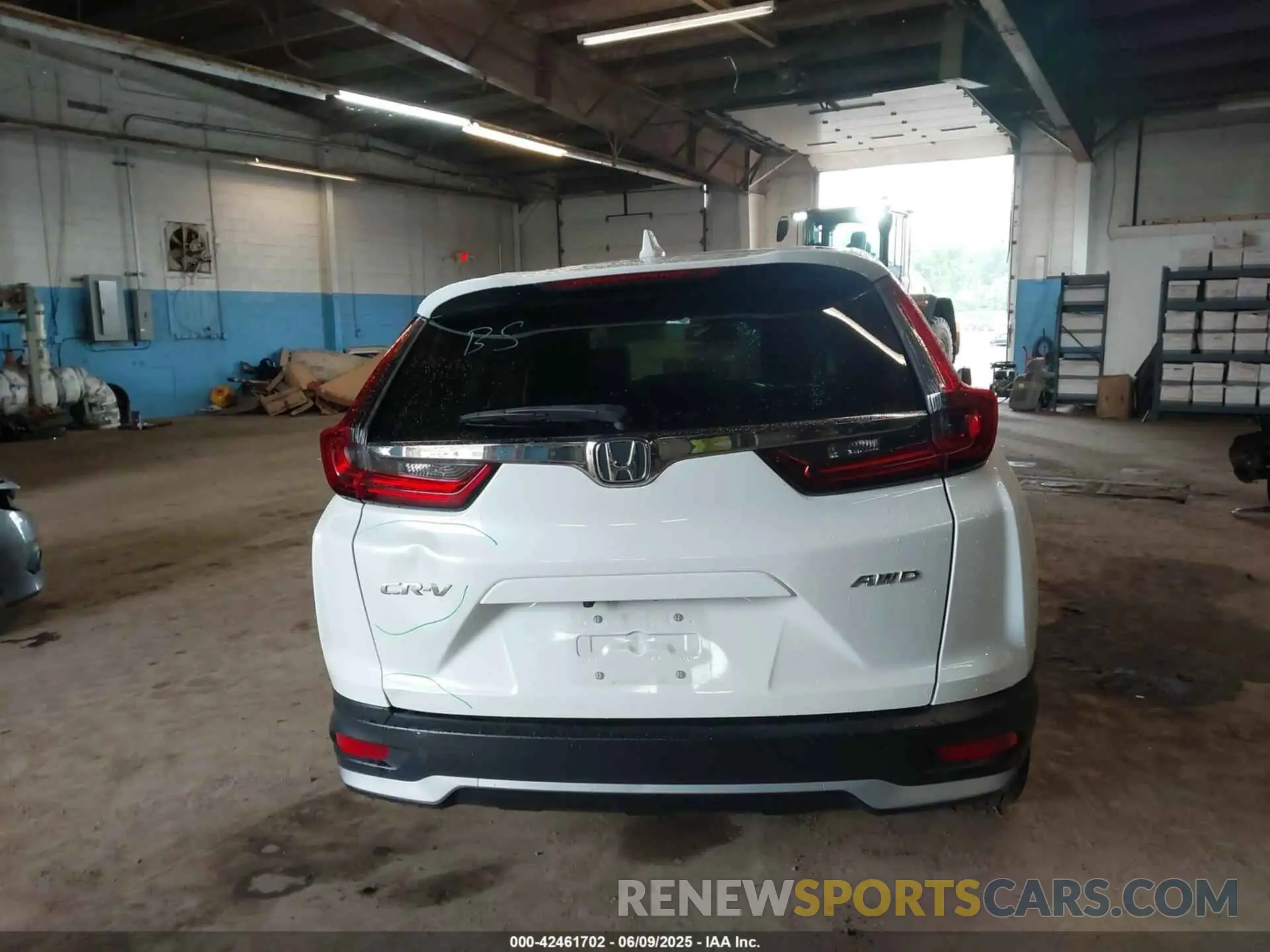 16 Photograph of a damaged car 2HKRW2H84MH676293 HONDA CR-V 2021