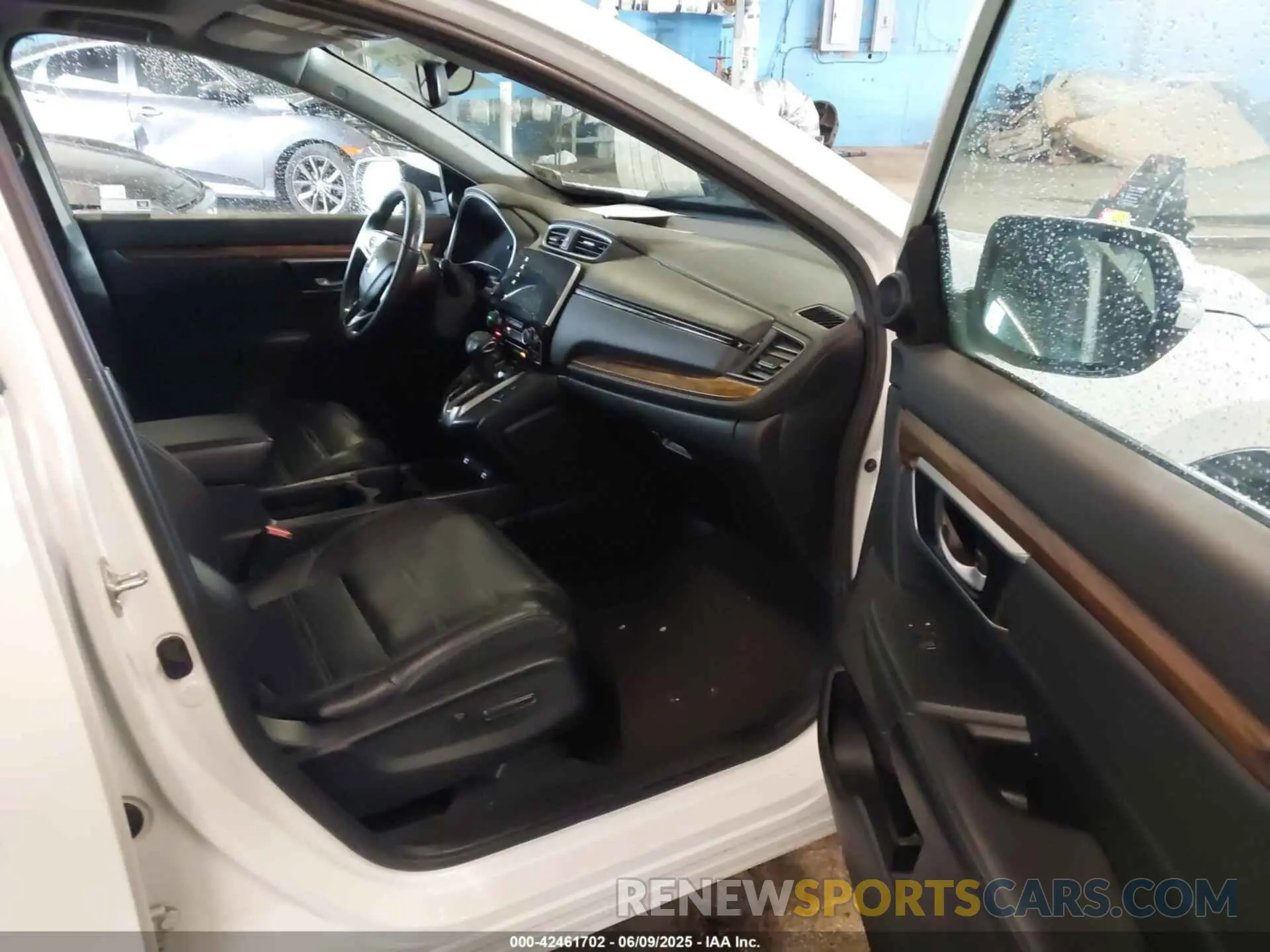 5 Photograph of a damaged car 2HKRW2H84MH676293 HONDA CR-V 2021