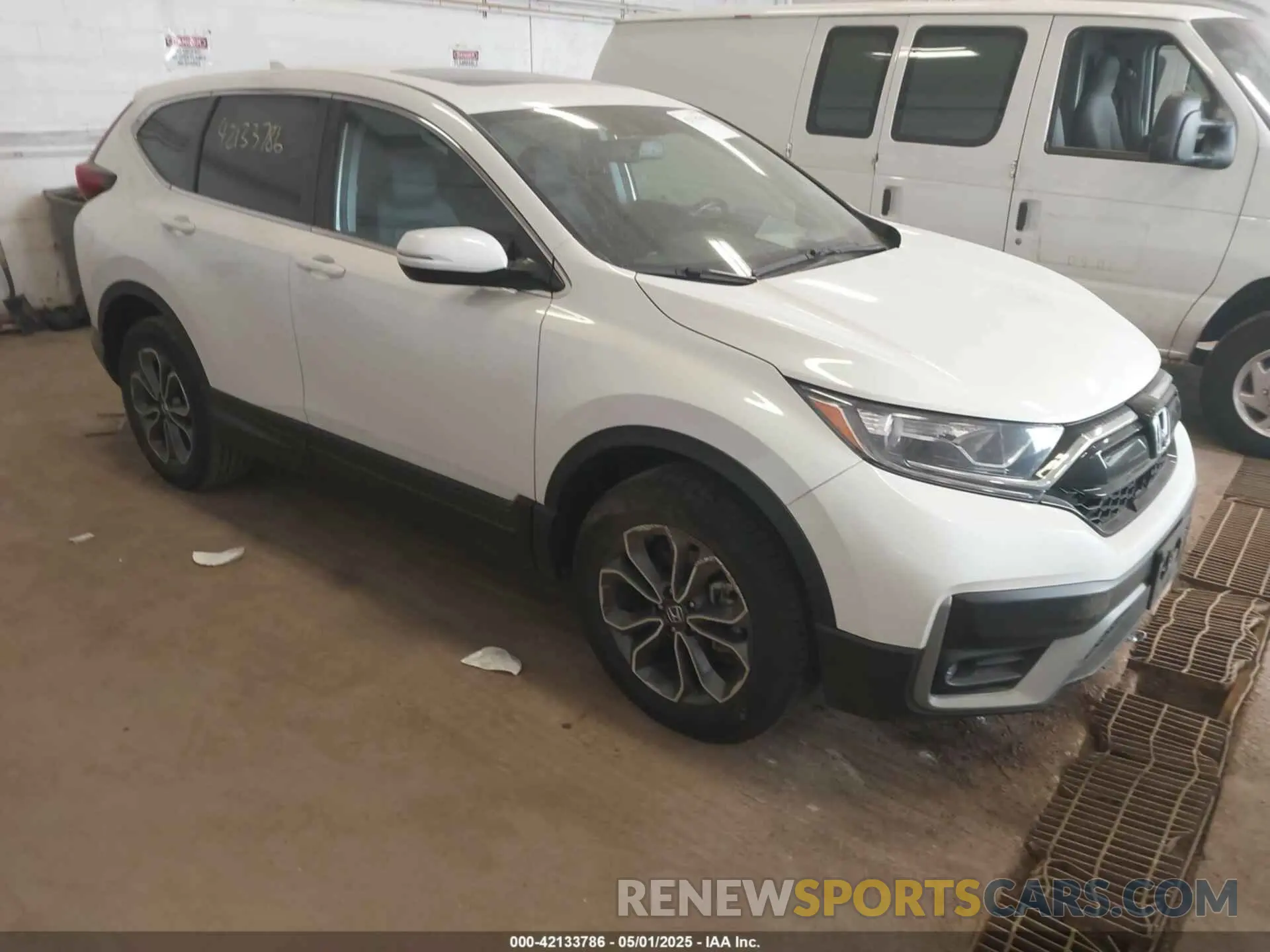 1 Photograph of a damaged car 2HKRW2H85MH620282 HONDA CR-V 2021
