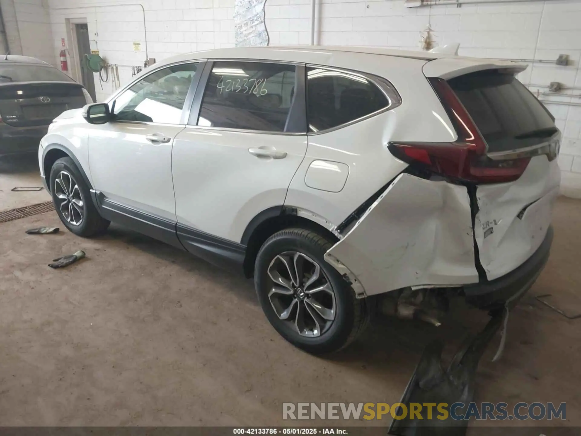 3 Photograph of a damaged car 2HKRW2H85MH620282 HONDA CR-V 2021
