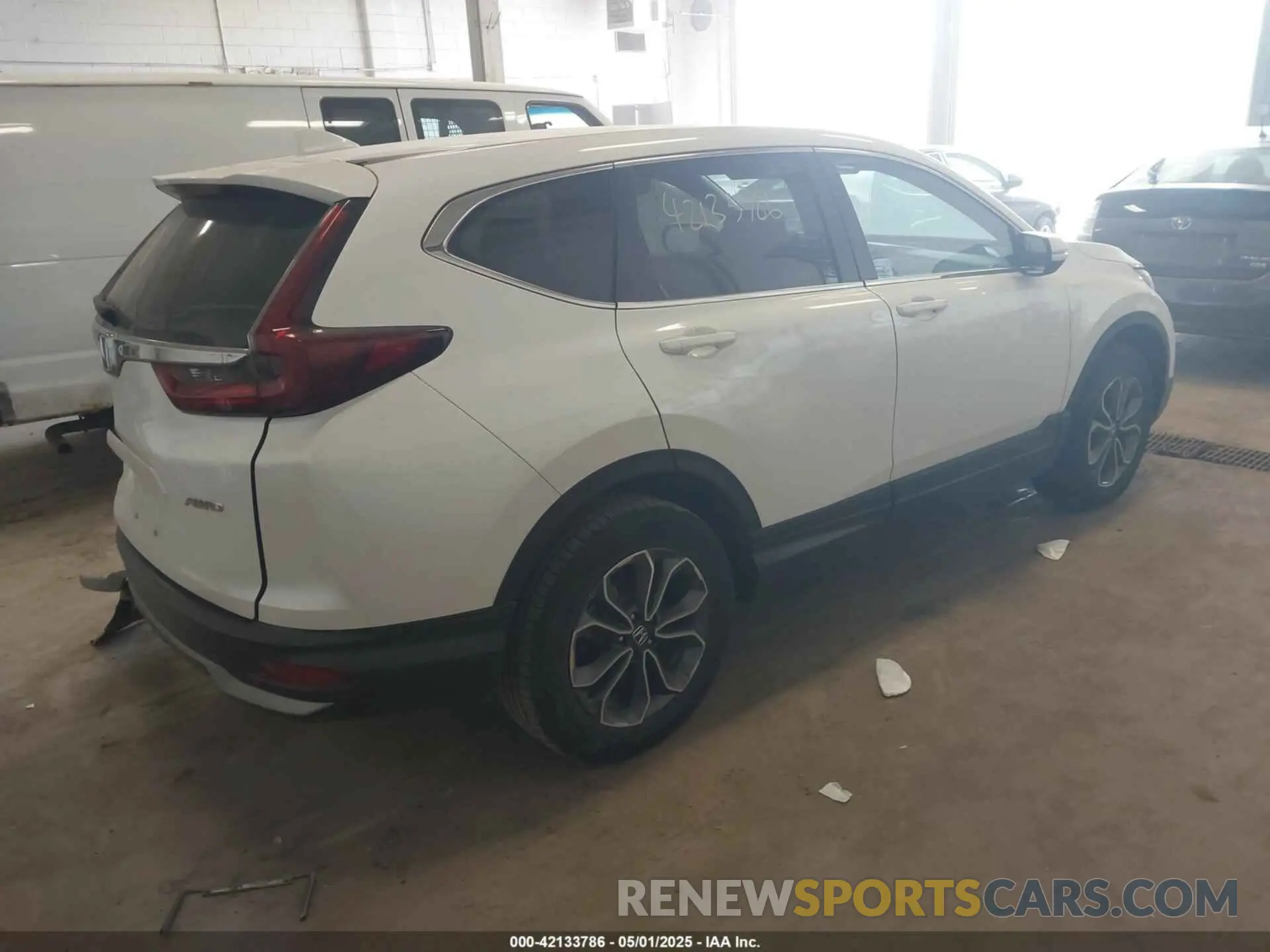 4 Photograph of a damaged car 2HKRW2H85MH620282 HONDA CR-V 2021