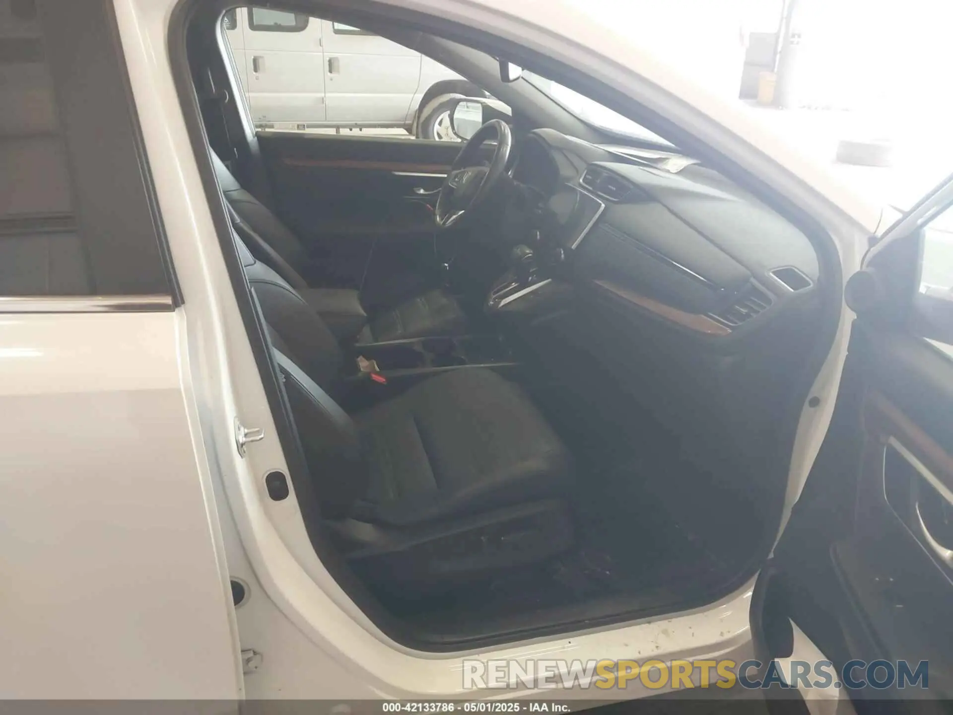 5 Photograph of a damaged car 2HKRW2H85MH620282 HONDA CR-V 2021