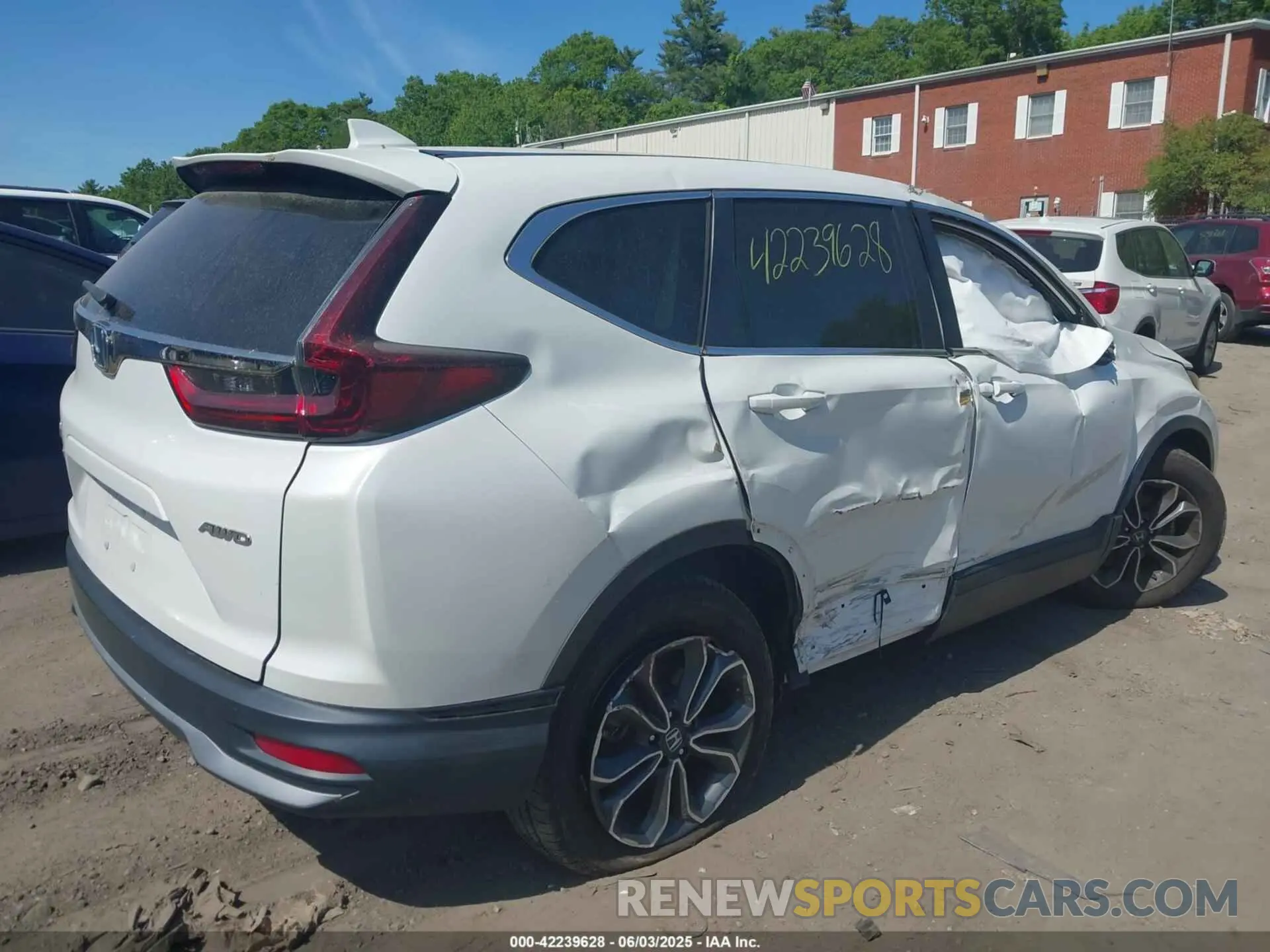 4 Photograph of a damaged car 2HKRW2H87MH619747 HONDA CR-V 2021