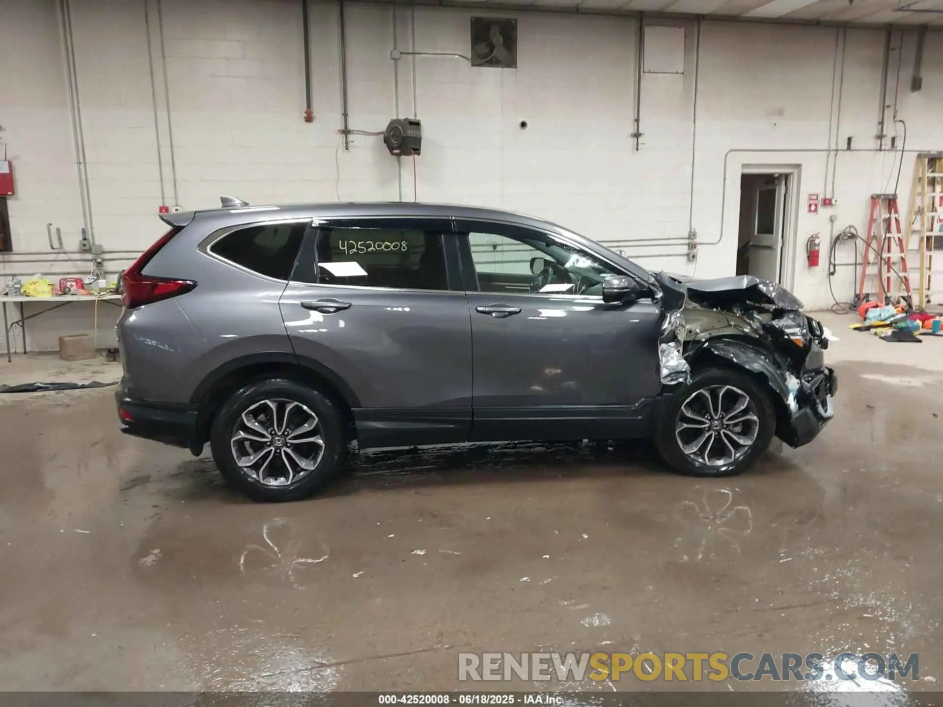 13 Photograph of a damaged car 2HKRW2H87MH648746 HONDA CR-V 2021