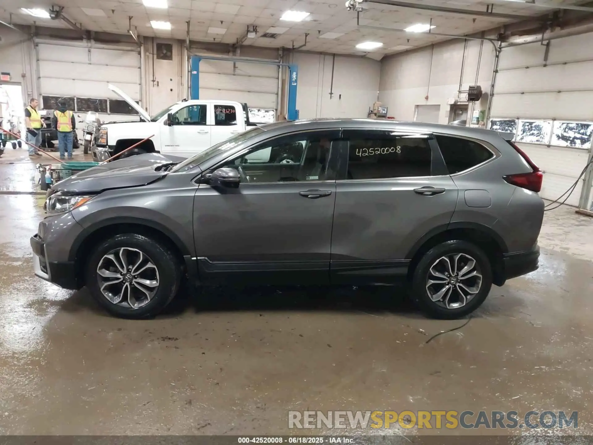 14 Photograph of a damaged car 2HKRW2H87MH648746 HONDA CR-V 2021