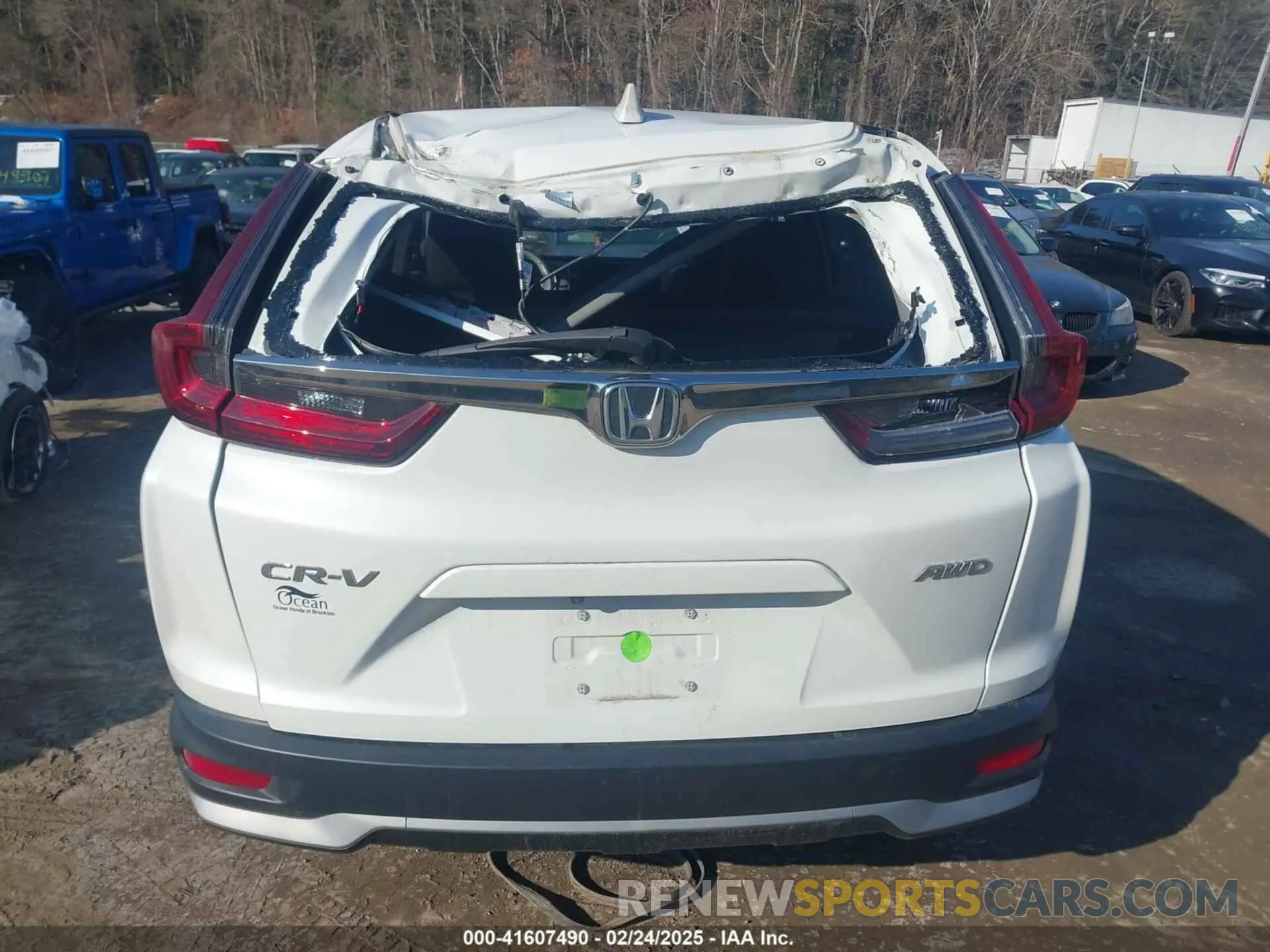 16 Photograph of a damaged car 2HKRW2H89MH615943 HONDA CR-V 2021